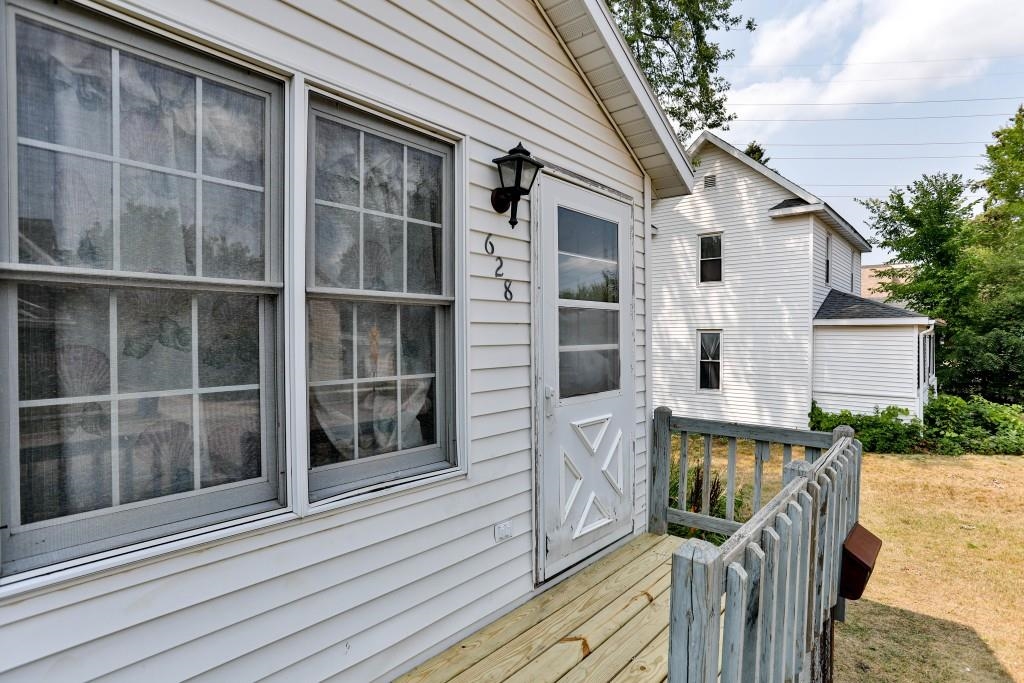 628 S 6TH AVENUE, Wausau, Wisconsin 54401, 2 Bedrooms Bedrooms, 4 Rooms Rooms,1 BathroomBathrooms,Multi-family,For Sale,628 S 6TH AVENUE,22603912