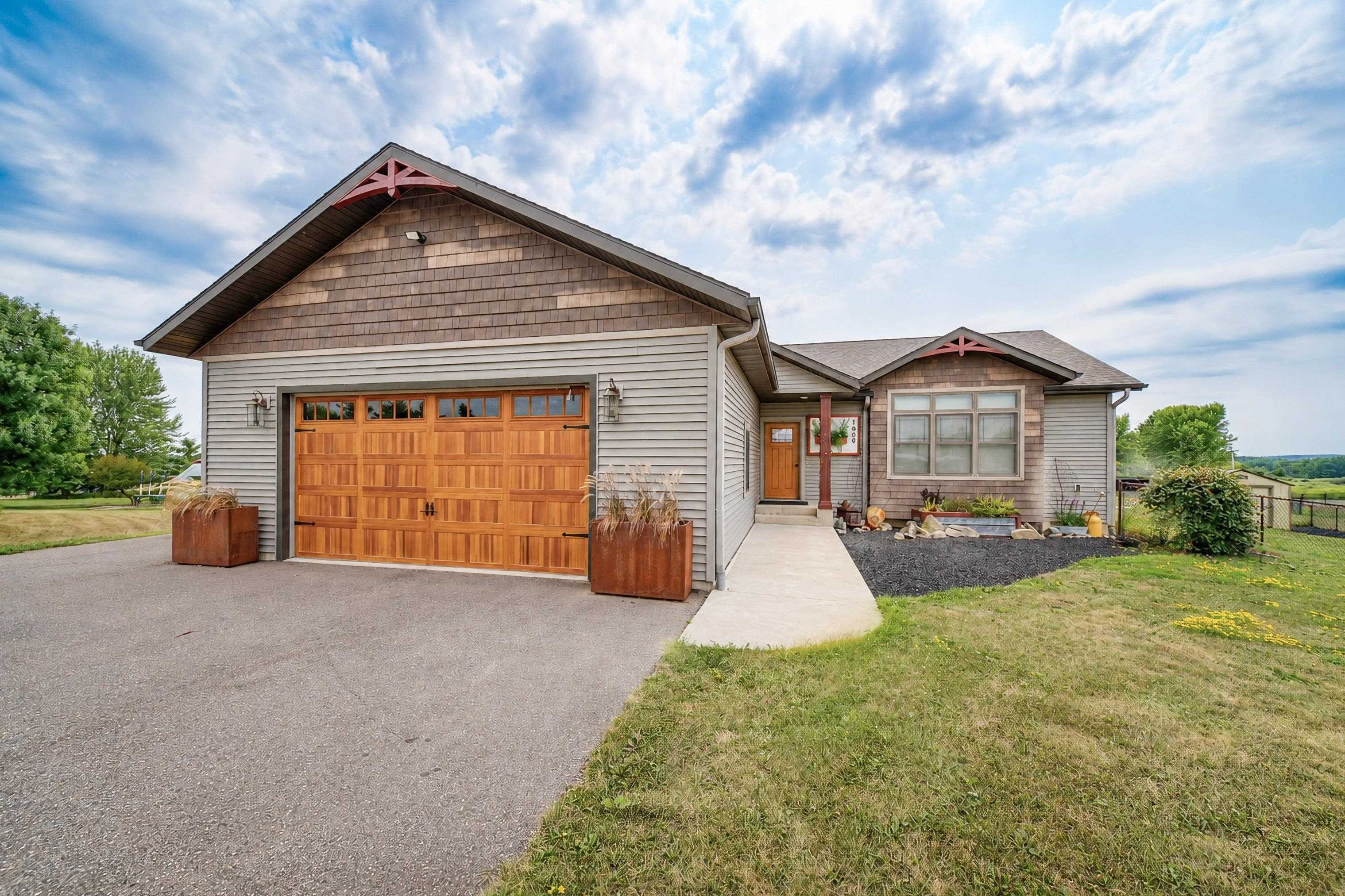 1409 ELLEN COURT, Merrill, Wisconsin 54452, 4 Bedrooms Bedrooms, ,3 BathroomsBathrooms,Residential,For Sale,1409 ELLEN COURT,22603917