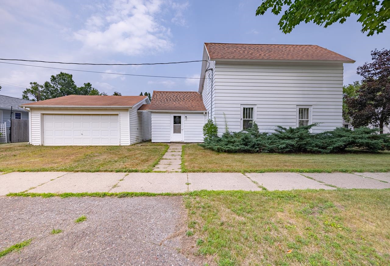 300 N STUYVESANT STREET, Merrill, Wisconsin 54452, 4 Bedrooms Bedrooms, ,1 BathroomBathrooms,Residential,For Sale,300 N STUYVESANT STREET,22603918
