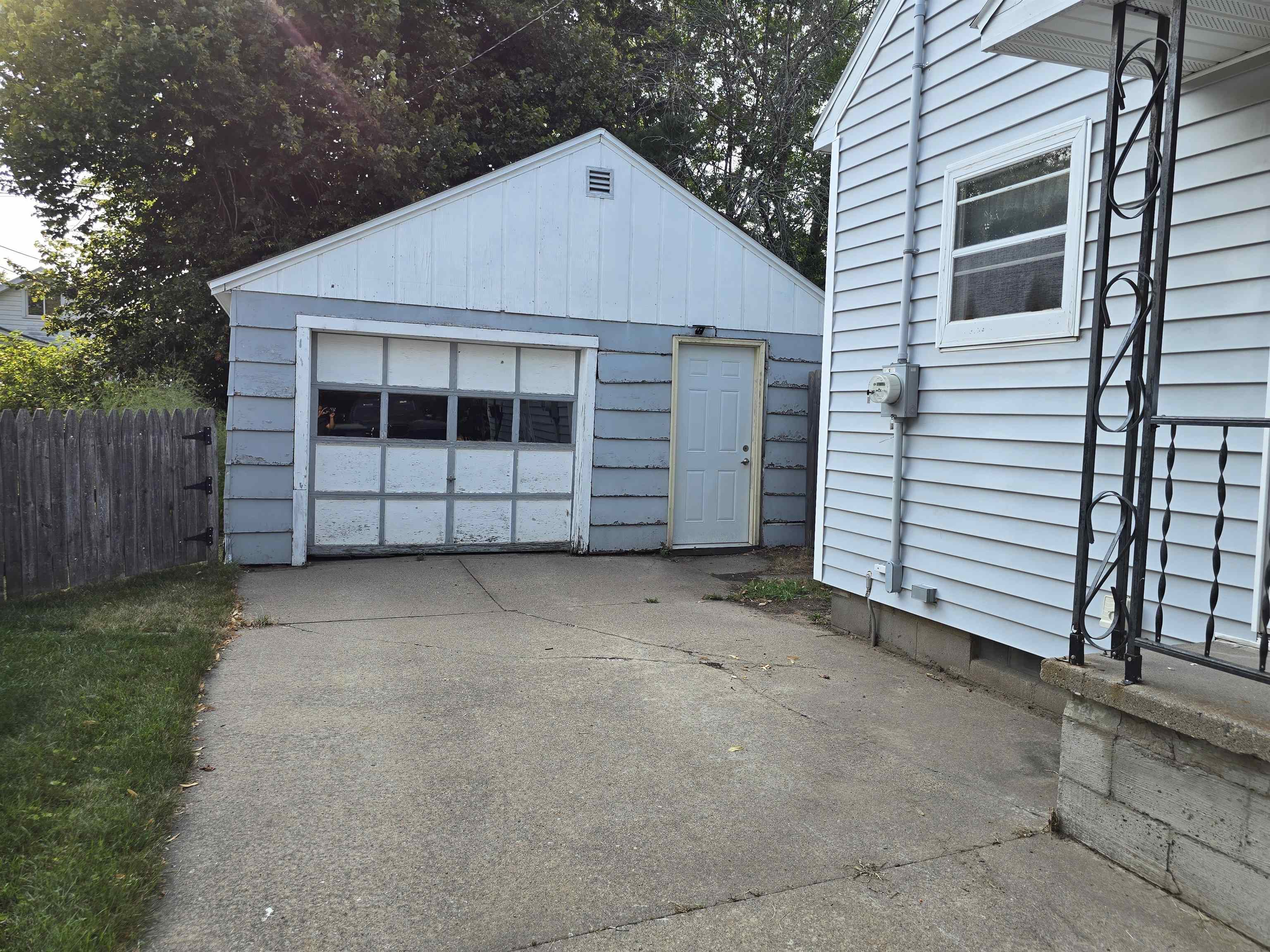 1206 S 8TH AVENUE, Wausau, Wisconsin 54401, 4 Bedrooms Bedrooms, ,1 BathroomBathrooms,Residential,For Sale,1206 S 8TH AVENUE,22603920