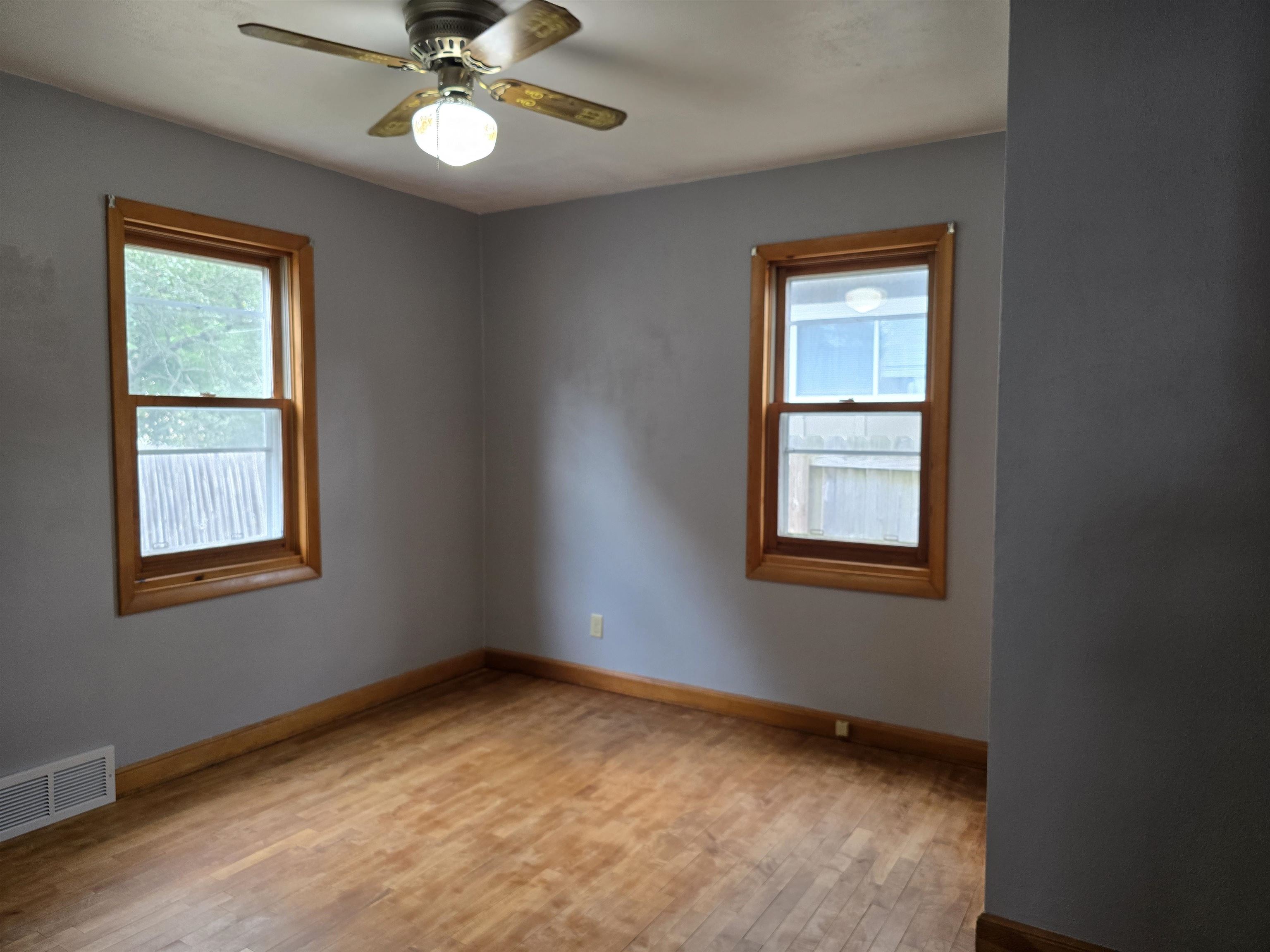 1206 S 8TH AVENUE, Wausau, Wisconsin 54401, 4 Bedrooms Bedrooms, ,1 BathroomBathrooms,Residential,For Sale,1206 S 8TH AVENUE,22603920