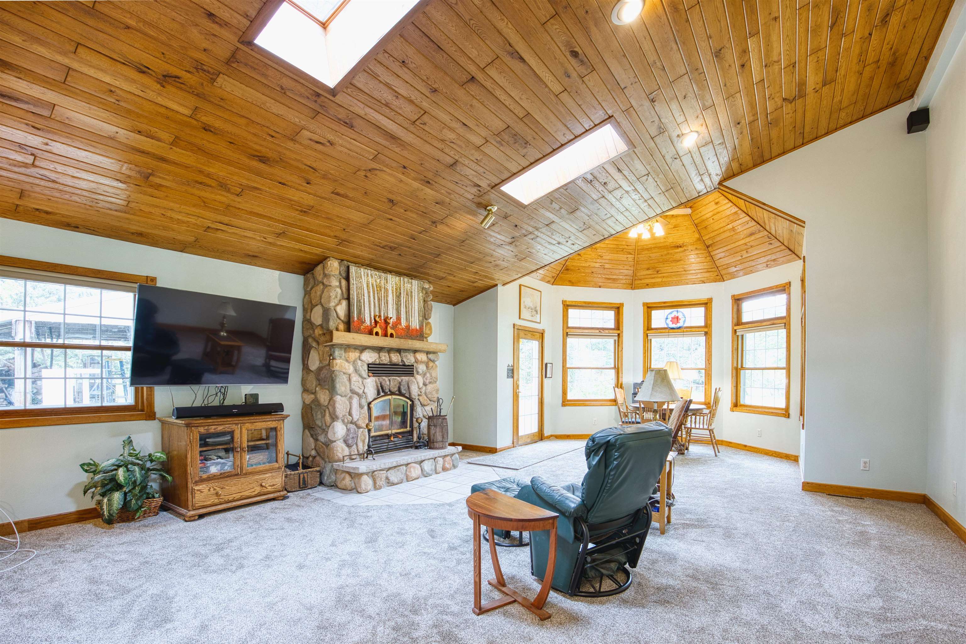 4152 MARTIN ROAD, Kronenwetter, Wisconsin 54455, 4 Bedrooms Bedrooms, ,2 BathroomsBathrooms,Residential,For Sale,4152 MARTIN ROAD,22603921