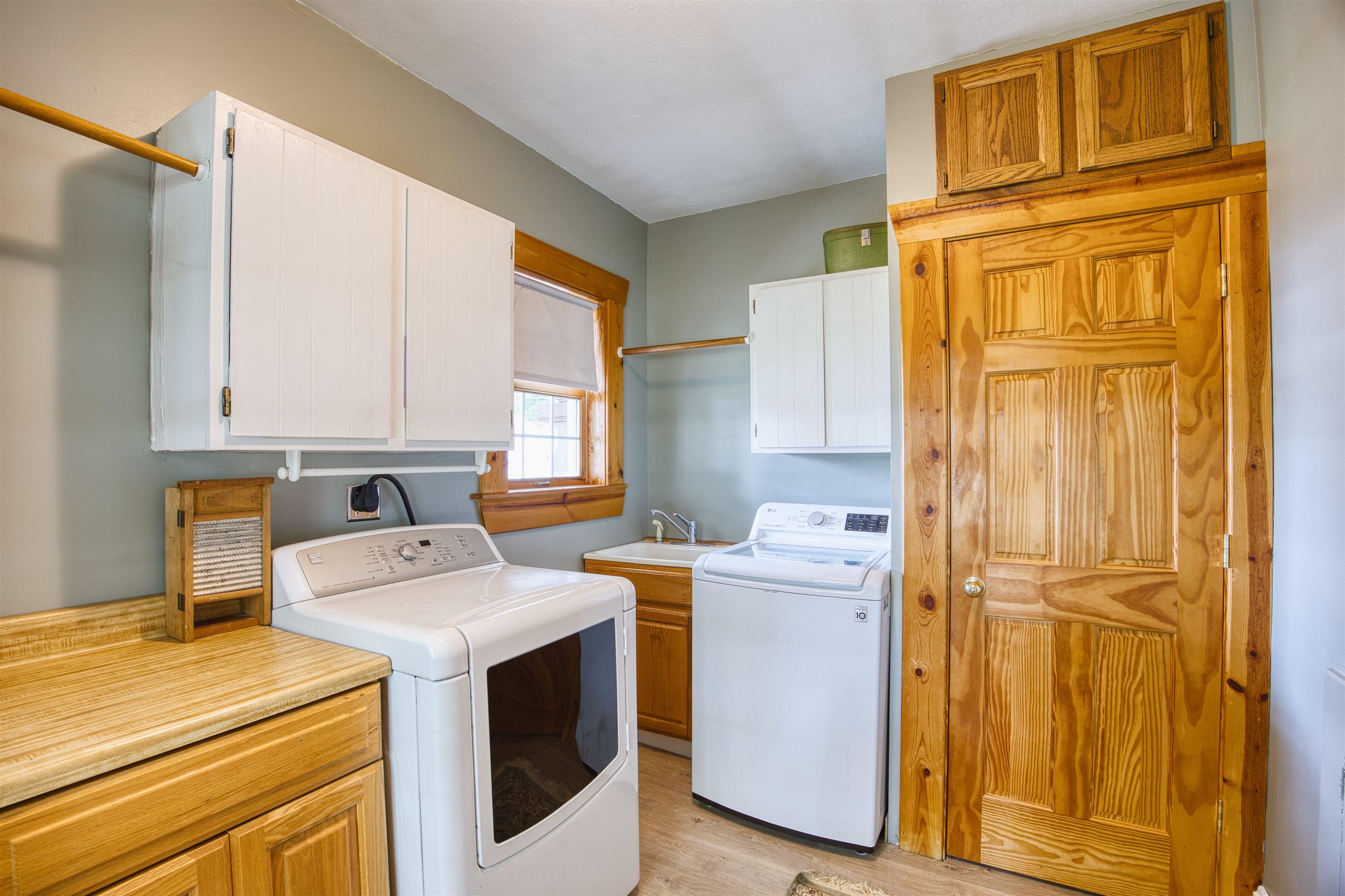 4152 MARTIN ROAD, Kronenwetter, Wisconsin 54455, 4 Bedrooms Bedrooms, ,2 BathroomsBathrooms,Residential,For Sale,4152 MARTIN ROAD,22603921