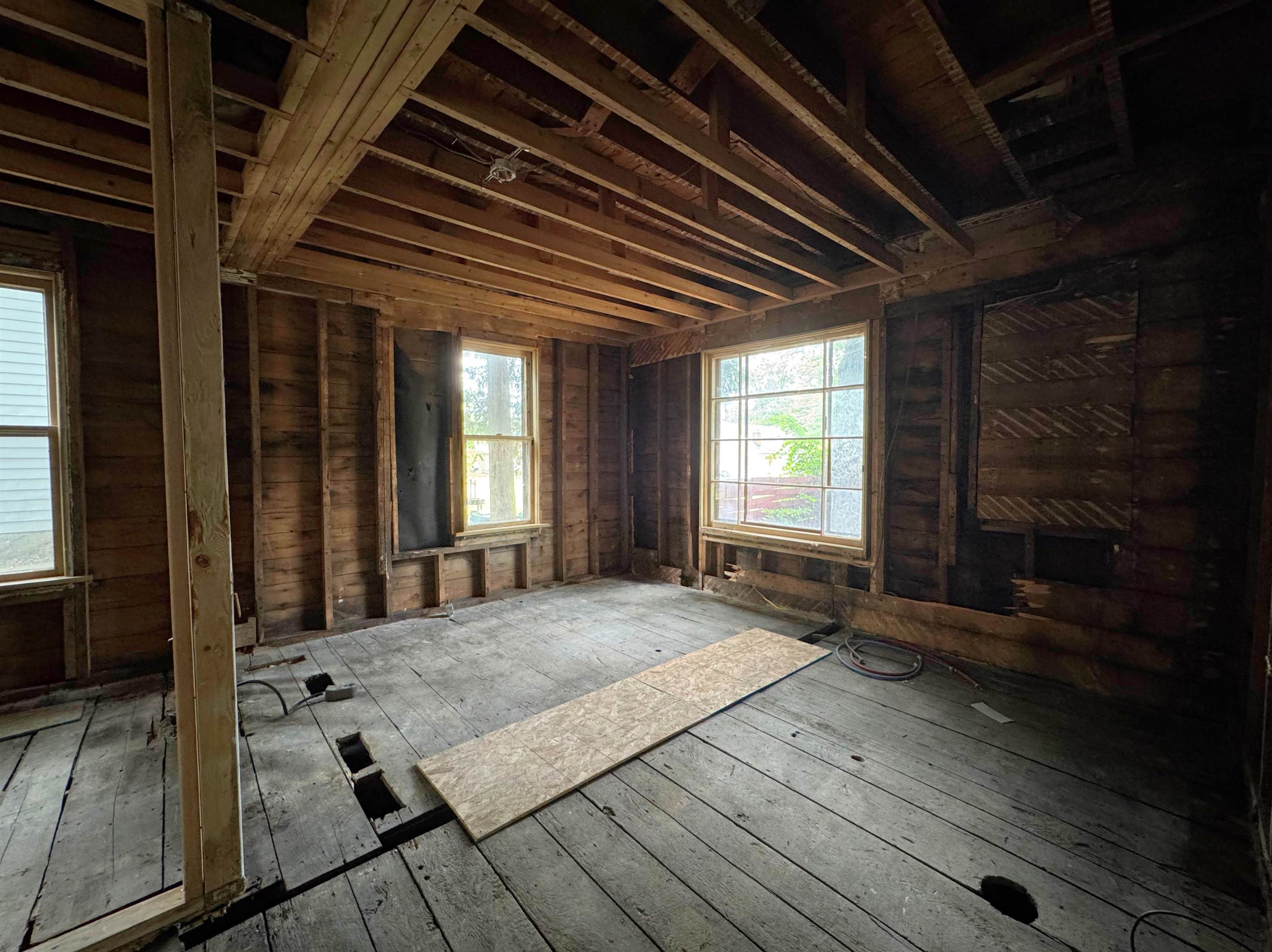 731 JACKSON STREET, Wausau, Wisconsin 54403, 5 Bedrooms Bedrooms, ,1 BathroomBathrooms,Residential,For Sale,731 JACKSON STREET,22603923