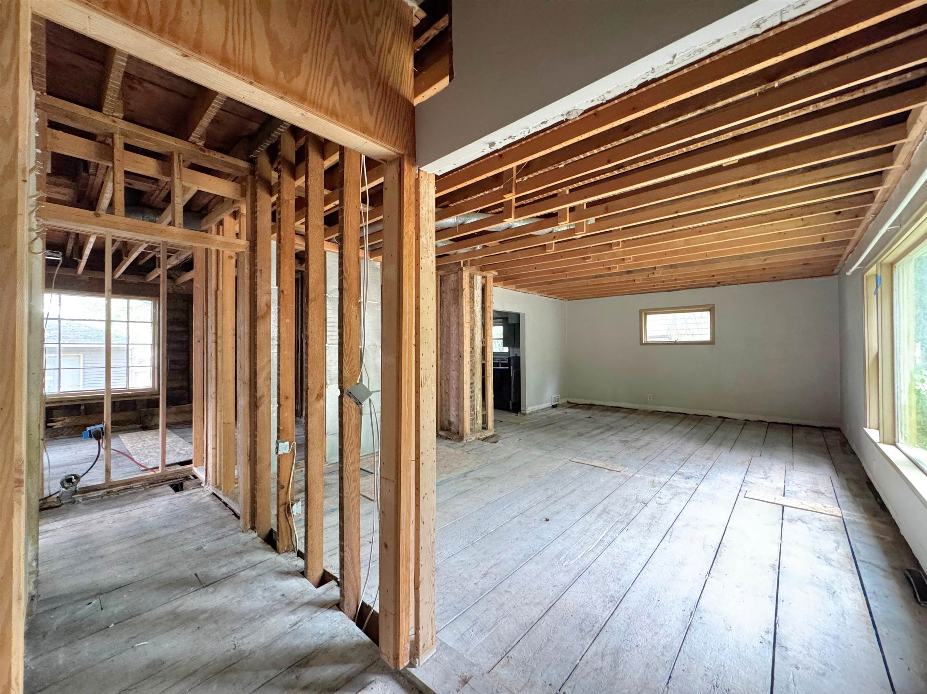 731 JACKSON STREET, Wausau, Wisconsin 54403, 5 Bedrooms Bedrooms, ,1 BathroomBathrooms,Residential,For Sale,731 JACKSON STREET,22603923