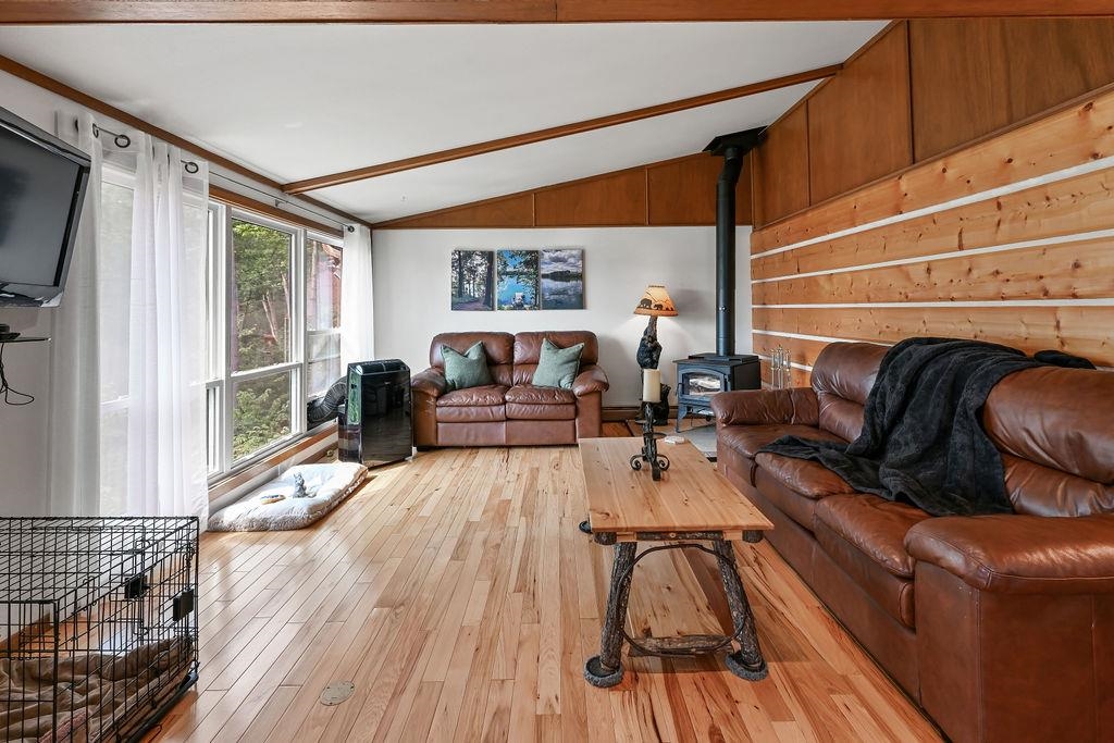 10041 PINE TREE TRAIL, Amherst Junction, Wisconsin 54407, 2 Bedrooms Bedrooms, ,2 BathroomsBathrooms,Residential,For Sale,10041 PINE TREE TRAIL,22603925