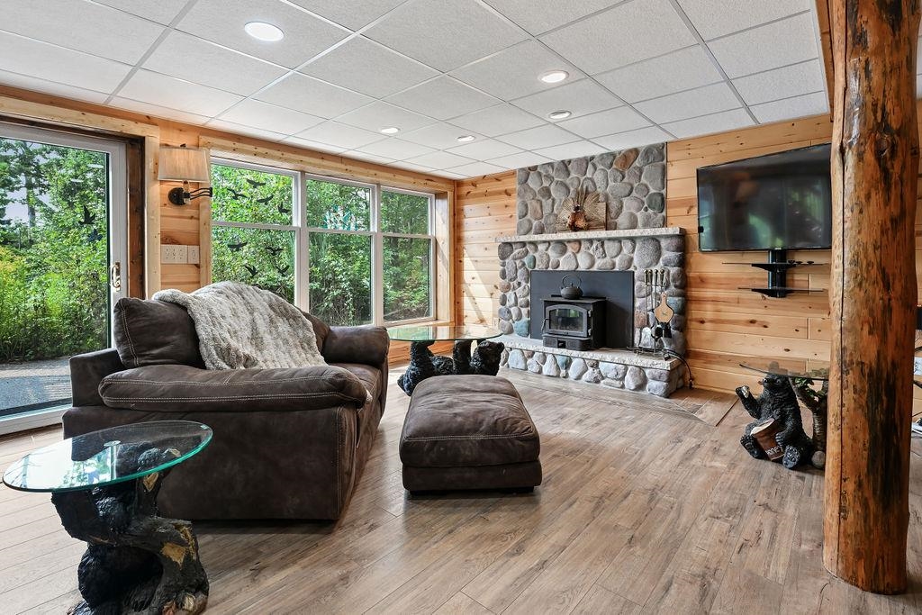10041 PINE TREE TRAIL, Amherst Junction, Wisconsin 54407, 2 Bedrooms Bedrooms, ,2 BathroomsBathrooms,Residential,For Sale,10041 PINE TREE TRAIL,22603925