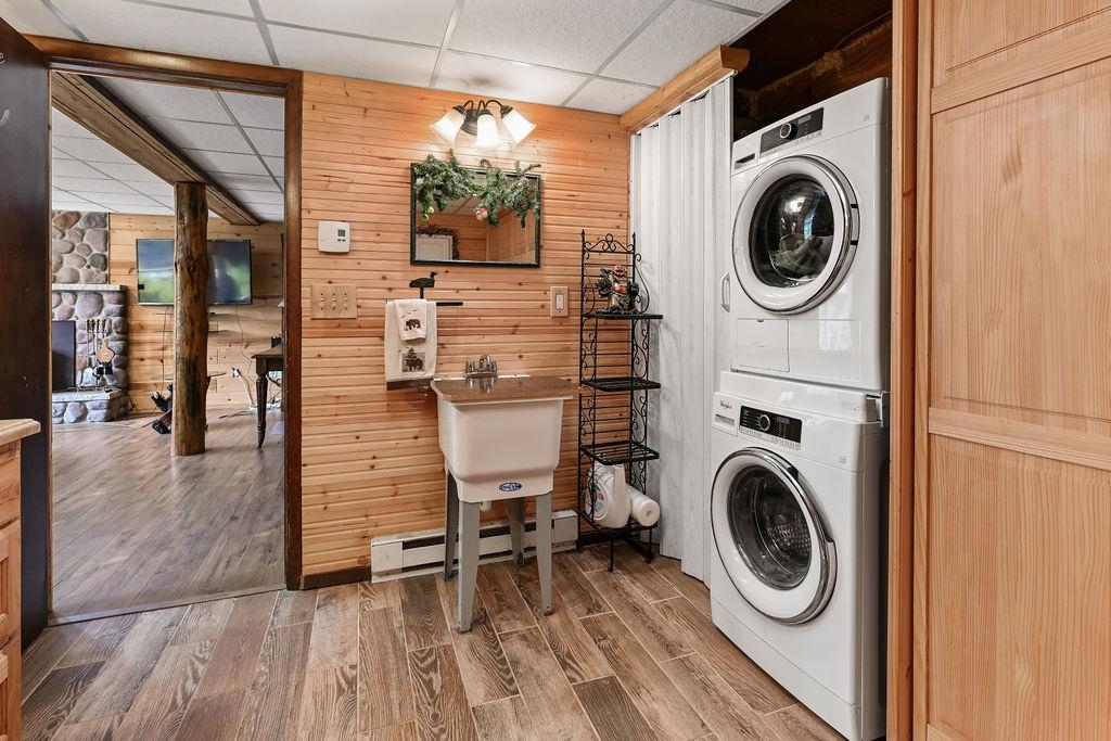10041 PINE TREE TRAIL, Amherst Junction, Wisconsin 54407, 2 Bedrooms Bedrooms, ,2 BathroomsBathrooms,Residential,For Sale,10041 PINE TREE TRAIL,22603925