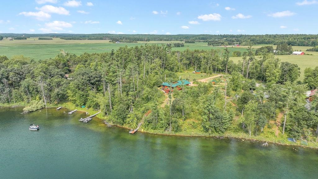 10041 PINE TREE TRAIL, Amherst Junction, Wisconsin 54407, 2 Bedrooms Bedrooms, ,2 BathroomsBathrooms,Residential,For Sale,10041 PINE TREE TRAIL,22603925