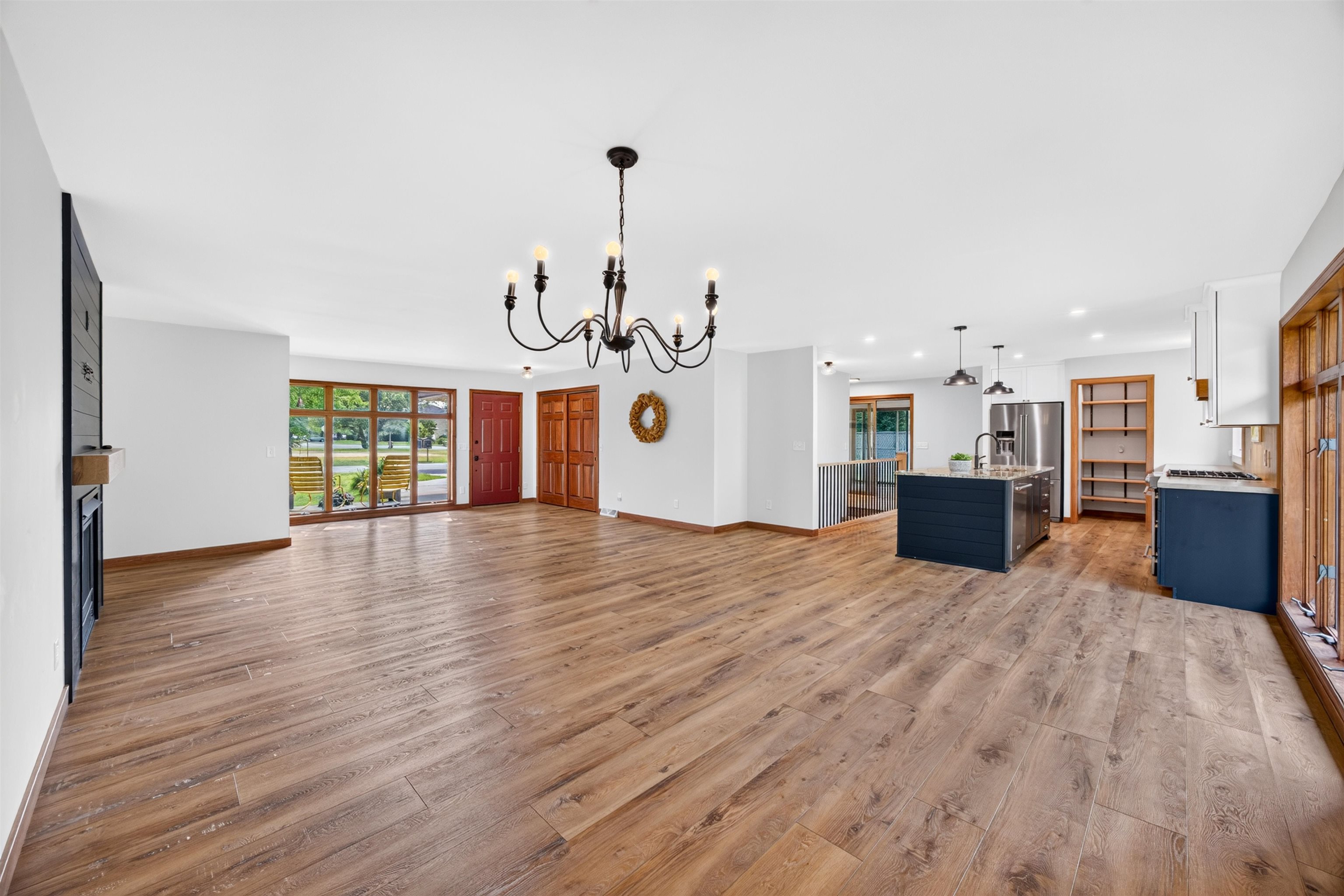 1016 SUNSET BOULEVARD, Stevens Point, Wisconsin 54481, 5 Bedrooms Bedrooms, ,3 BathroomsBathrooms,Residential,For Sale,1016 SUNSET BOULEVARD,22603926