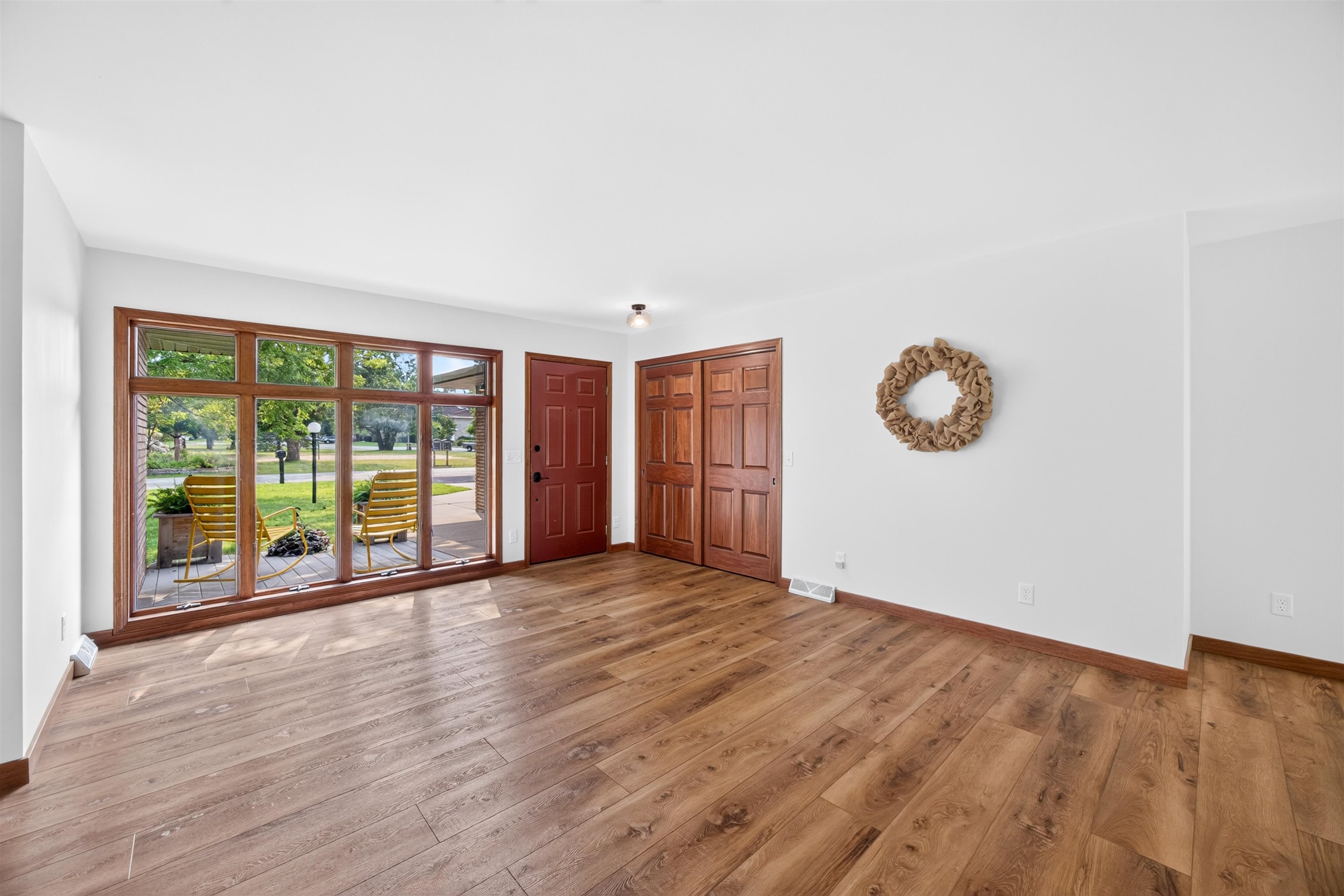 1016 SUNSET BOULEVARD, Stevens Point, Wisconsin 54481, 5 Bedrooms Bedrooms, ,3 BathroomsBathrooms,Residential,For Sale,1016 SUNSET BOULEVARD,22603926