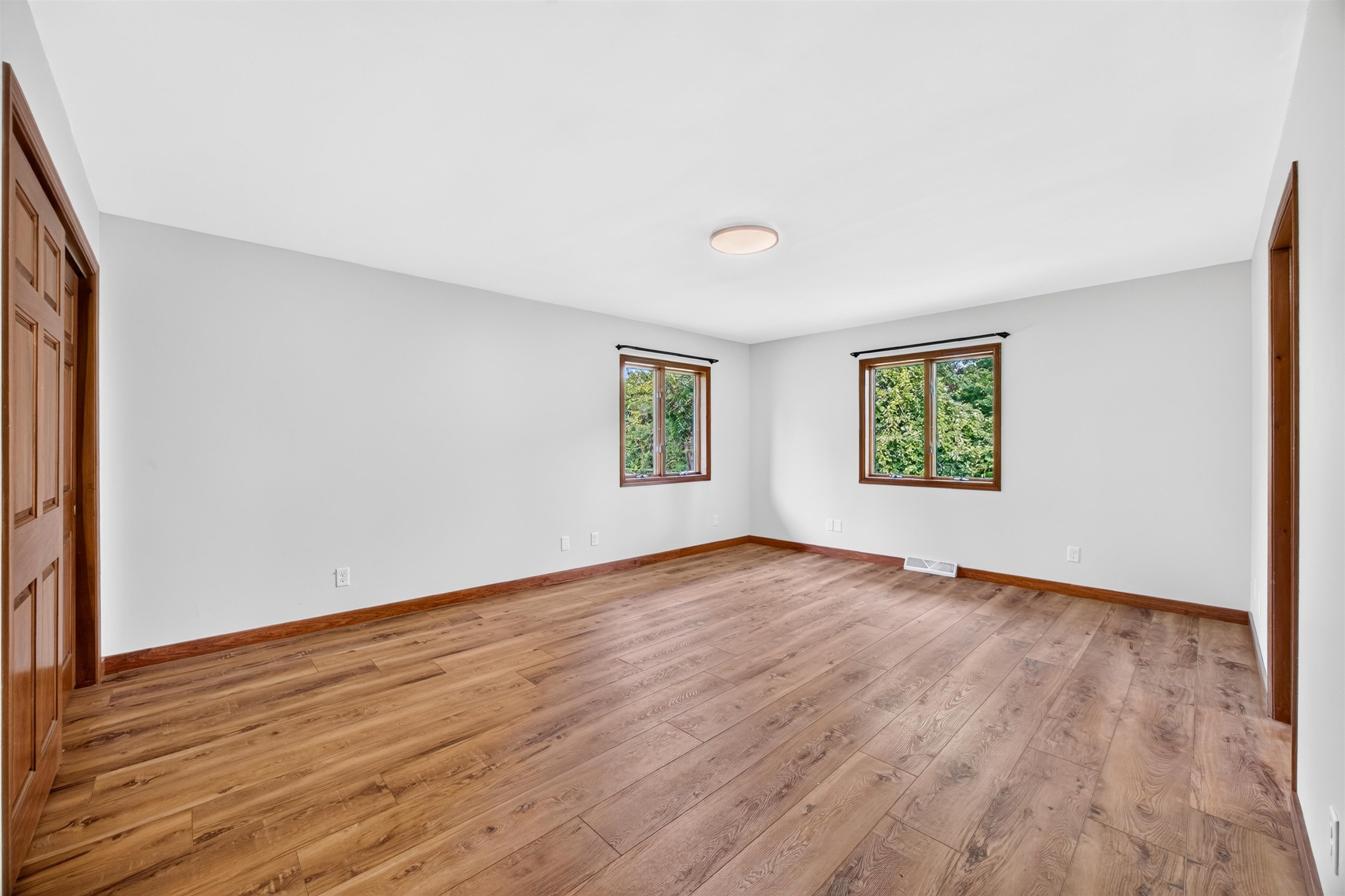 1016 SUNSET BOULEVARD, Stevens Point, Wisconsin 54481, 5 Bedrooms Bedrooms, ,3 BathroomsBathrooms,Residential,For Sale,1016 SUNSET BOULEVARD,22603926