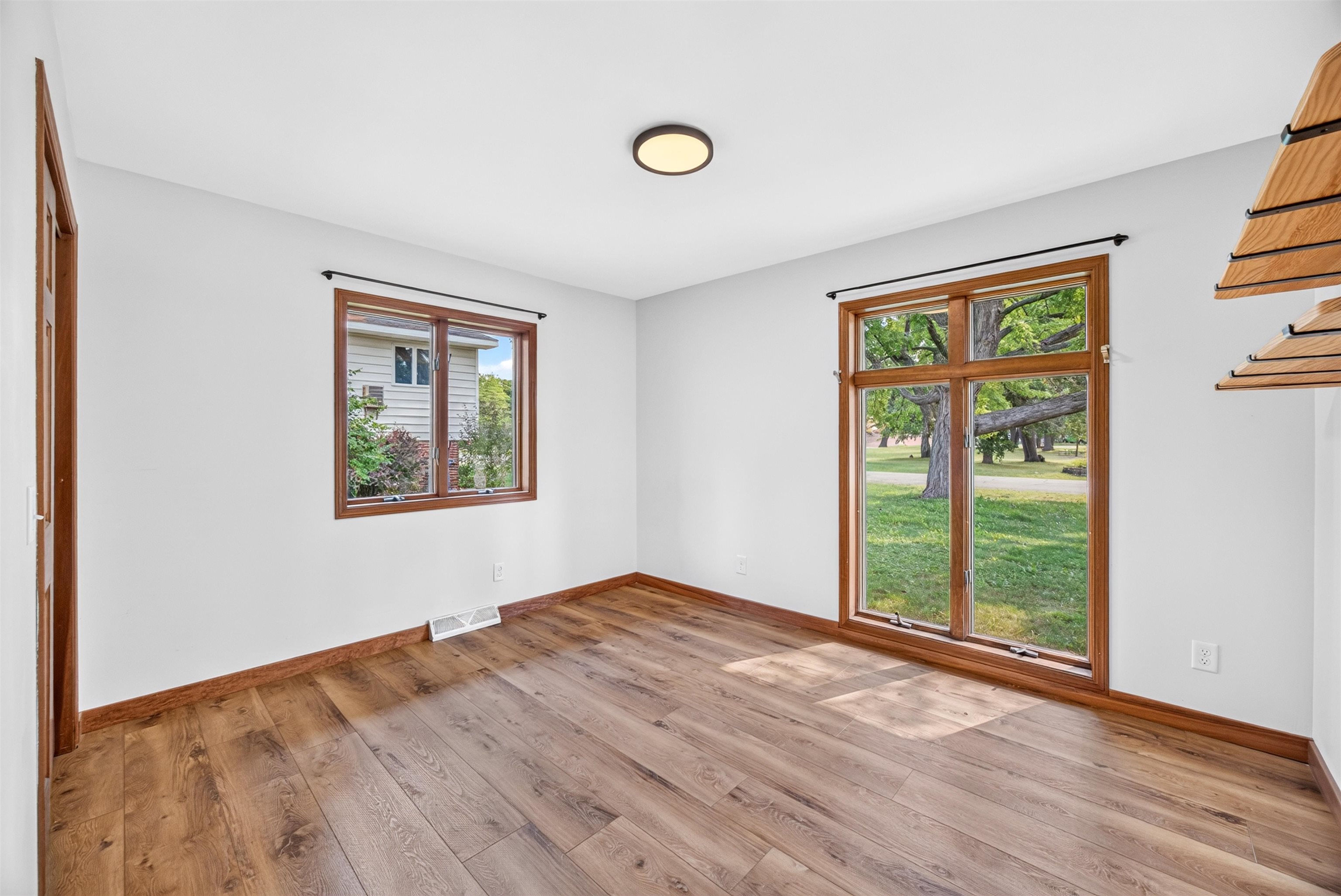 1016 SUNSET BOULEVARD, Stevens Point, Wisconsin 54481, 5 Bedrooms Bedrooms, ,3 BathroomsBathrooms,Residential,For Sale,1016 SUNSET BOULEVARD,22603926
