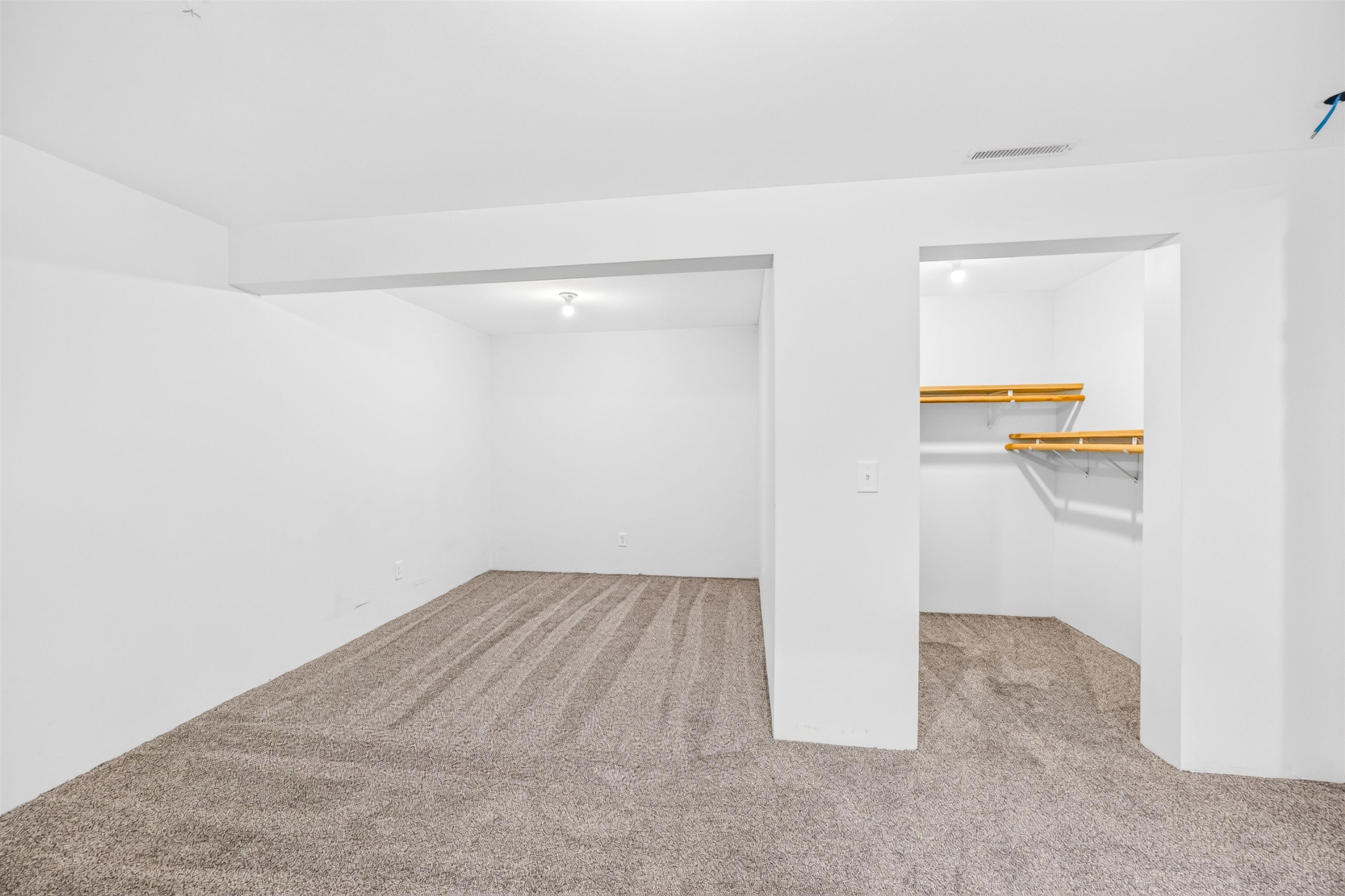 1016 SUNSET BOULEVARD, Stevens Point, Wisconsin 54481, 5 Bedrooms Bedrooms, ,3 BathroomsBathrooms,Residential,For Sale,1016 SUNSET BOULEVARD,22603926