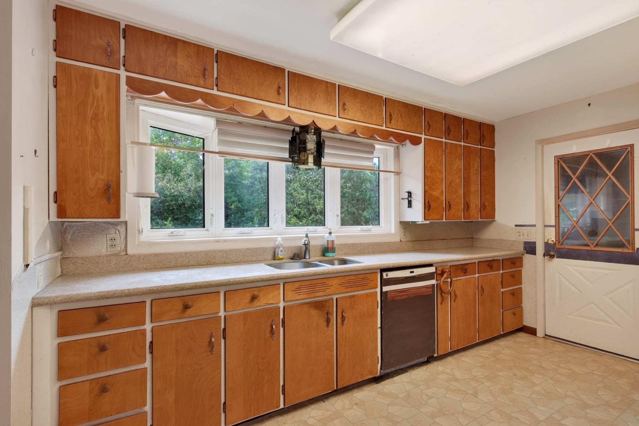 641 SENECA ROAD, Wisconsin Rapids, Wisconsin 54495, 3 Bedrooms Bedrooms, ,2 BathroomsBathrooms,Residential,For Sale,641 SENECA ROAD,22603933