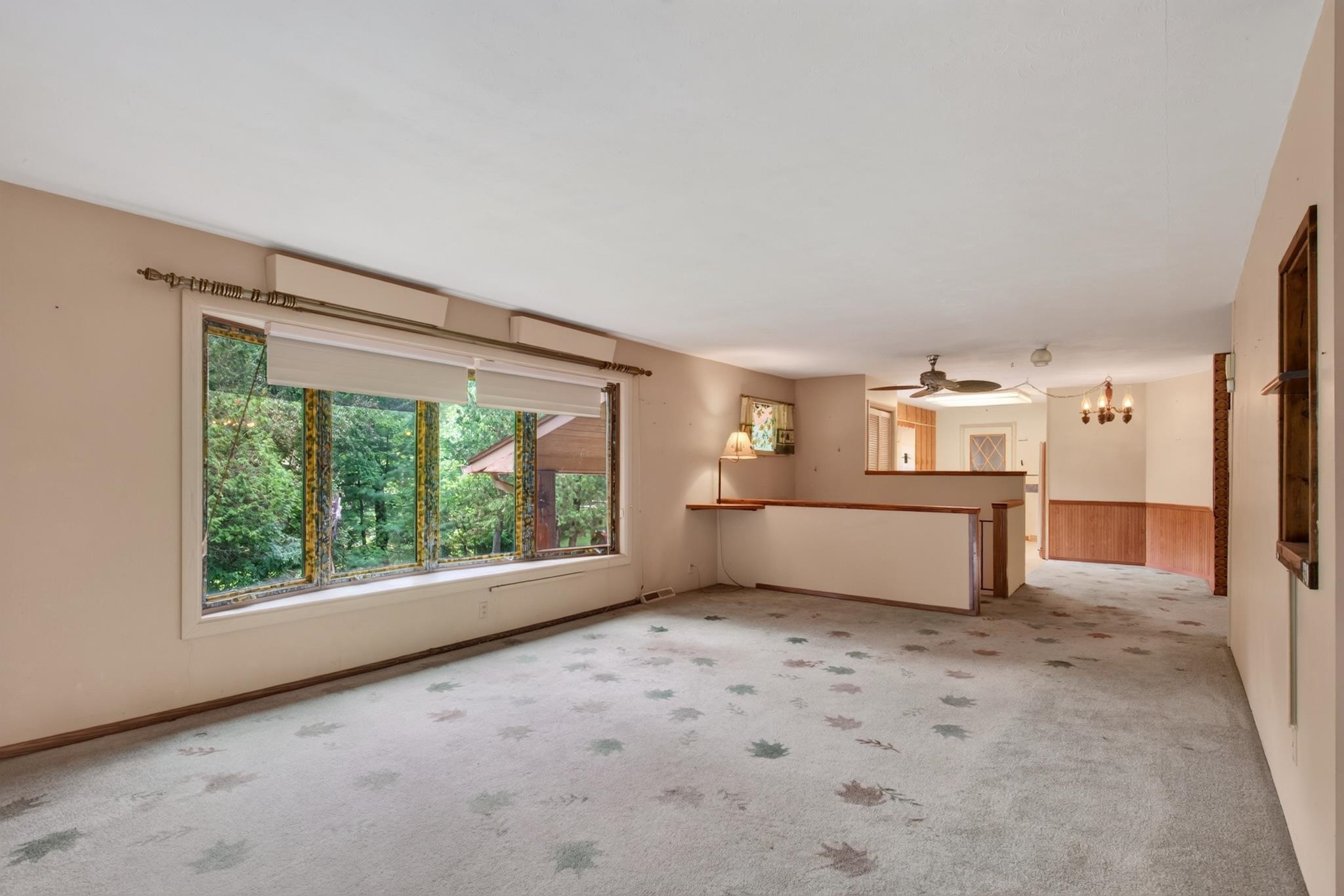 641 SENECA ROAD, Wisconsin Rapids, Wisconsin 54495, 3 Bedrooms Bedrooms, ,2 BathroomsBathrooms,Residential,For Sale,641 SENECA ROAD,22603933