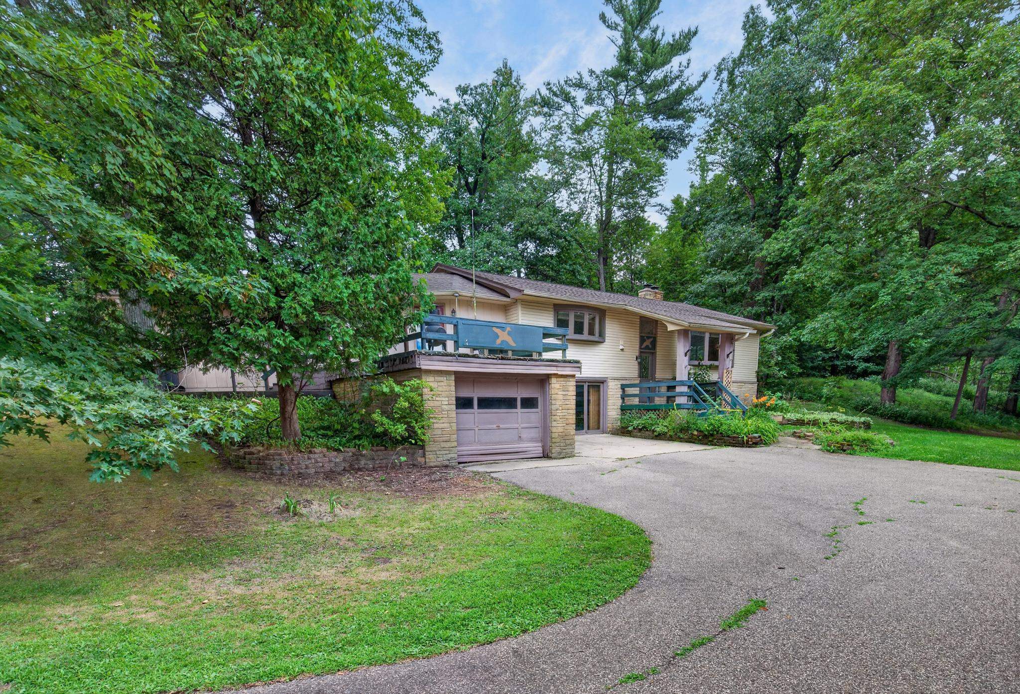 641 SENECA ROAD, Wisconsin Rapids, Wisconsin 54495, 3 Bedrooms Bedrooms, ,2 BathroomsBathrooms,Residential,For Sale,641 SENECA ROAD,22603933