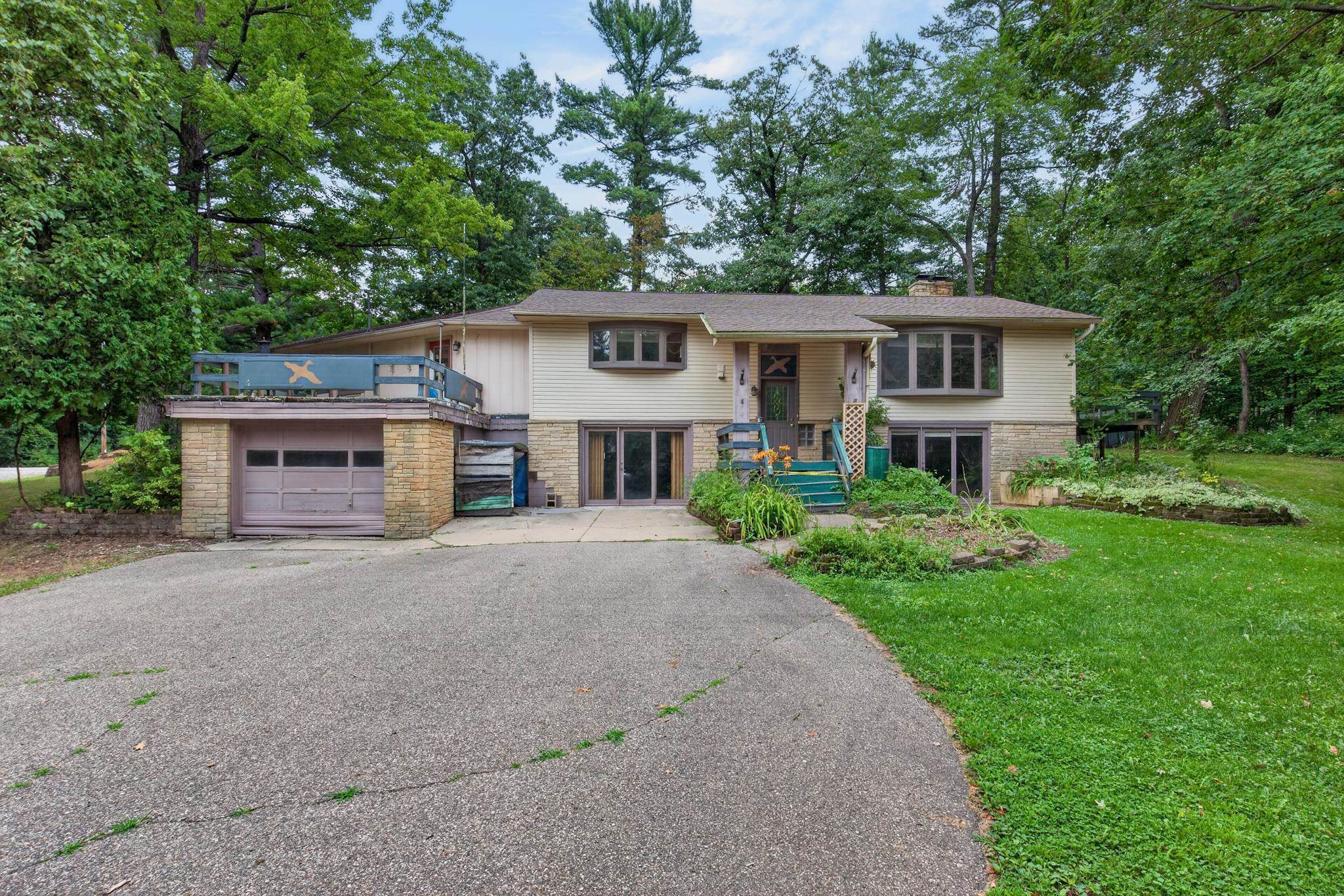 641 SENECA ROAD, Wisconsin Rapids, Wisconsin 54495, 3 Bedrooms Bedrooms, ,2 BathroomsBathrooms,Residential,For Sale,641 SENECA ROAD,22603933