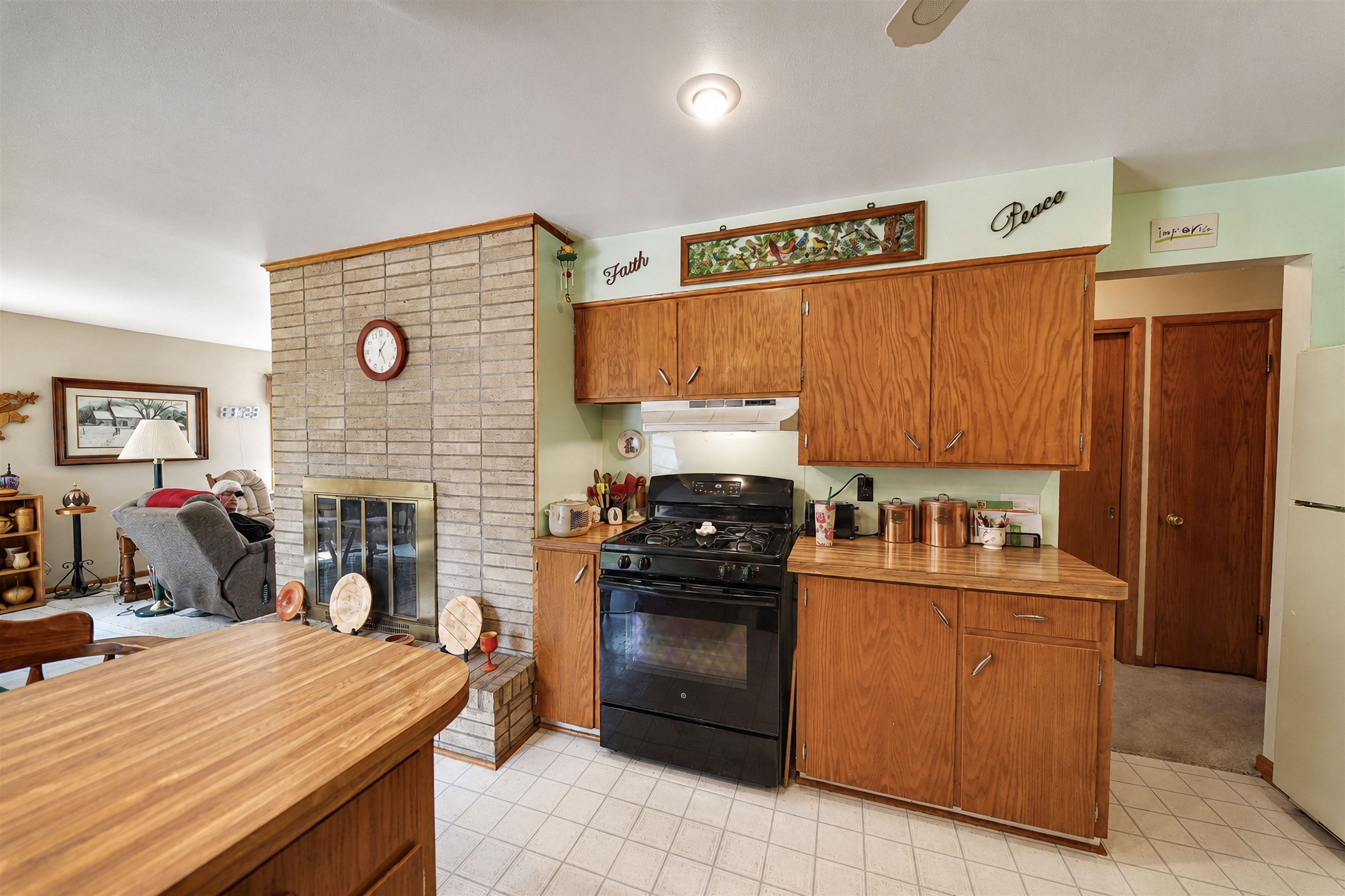 9555 COUNTY ROAD K, Merrill, Wisconsin 54452, 3 Bedrooms Bedrooms, ,2 BathroomsBathrooms,Residential,For Sale,9555 COUNTY ROAD K,22603936
