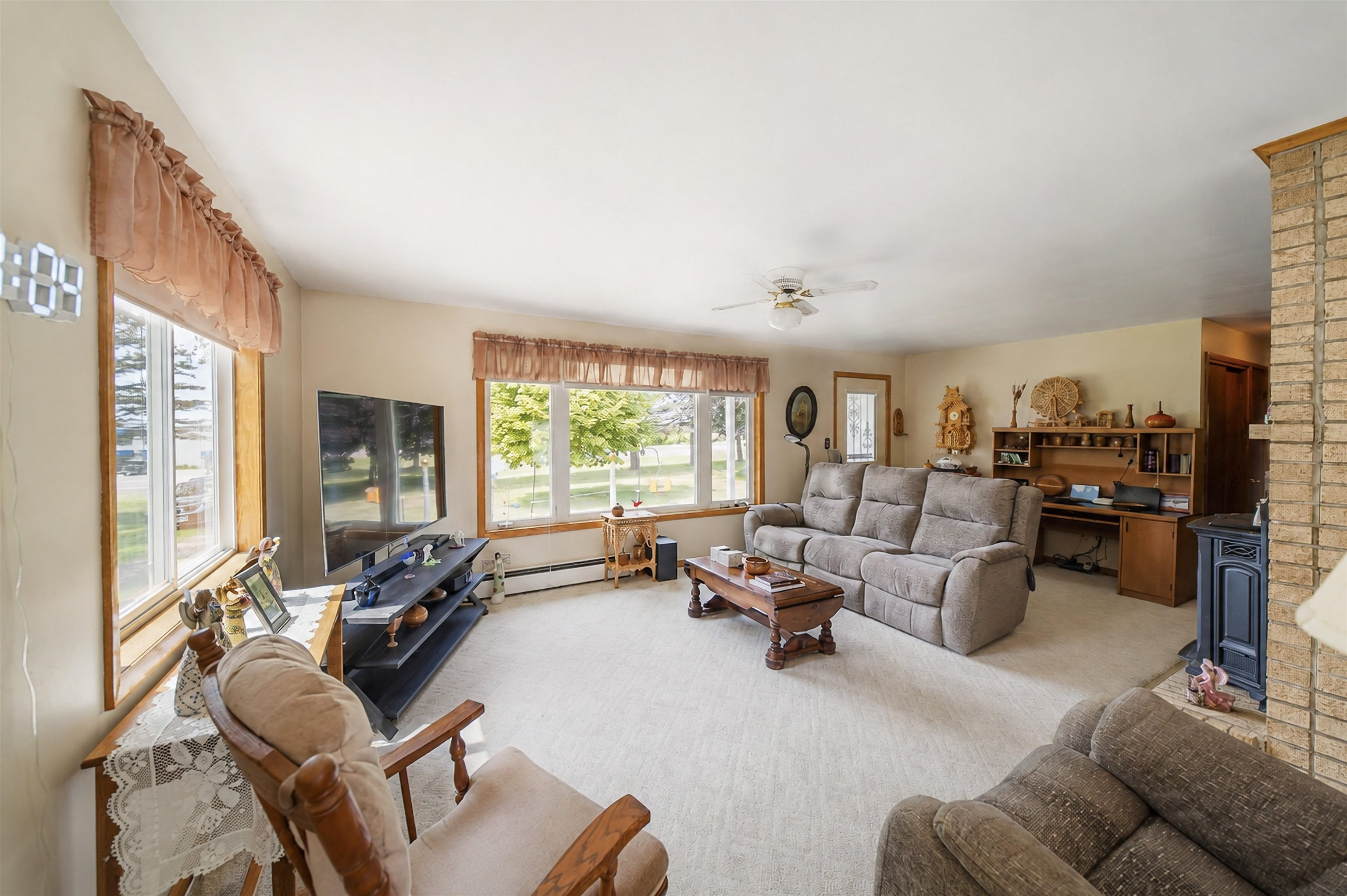 9555 COUNTY ROAD K, Merrill, Wisconsin 54452, 3 Bedrooms Bedrooms, ,2 BathroomsBathrooms,Residential,For Sale,9555 COUNTY ROAD K,22603936