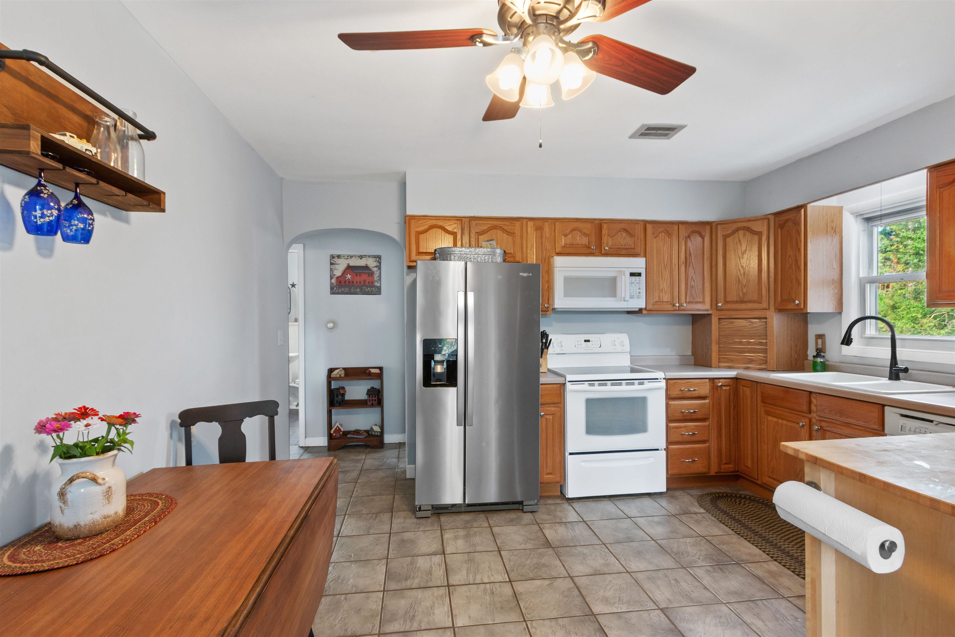1211 10TH STREET SOUTH, Wisconsin Rapids, Wisconsin 54494, 2 Bedrooms Bedrooms, ,1 BathroomBathrooms,Residential,For Sale,1211 10TH STREET SOUTH,22603937
