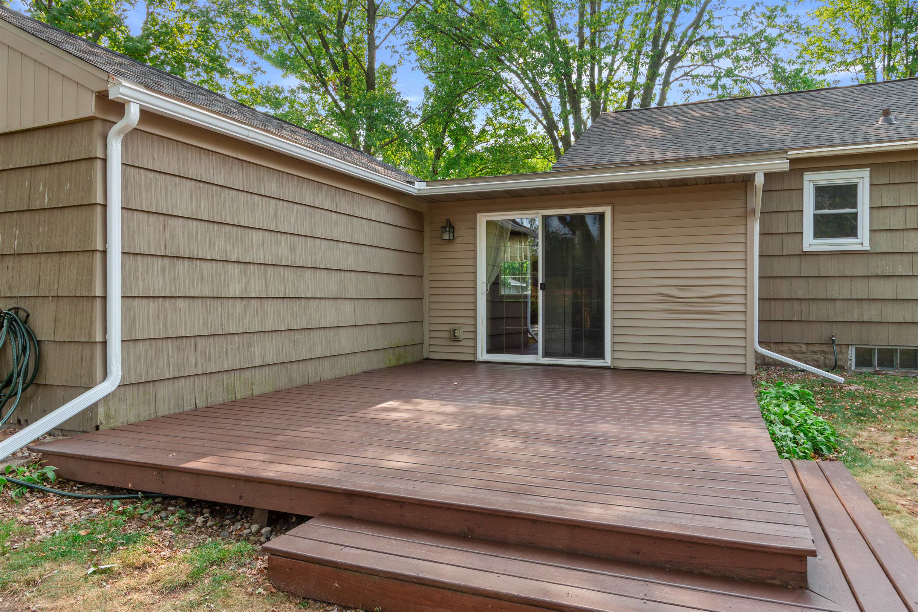 1211 10TH STREET SOUTH, Wisconsin Rapids, Wisconsin 54494, 2 Bedrooms Bedrooms, ,1 BathroomBathrooms,Residential,For Sale,1211 10TH STREET SOUTH,22603937