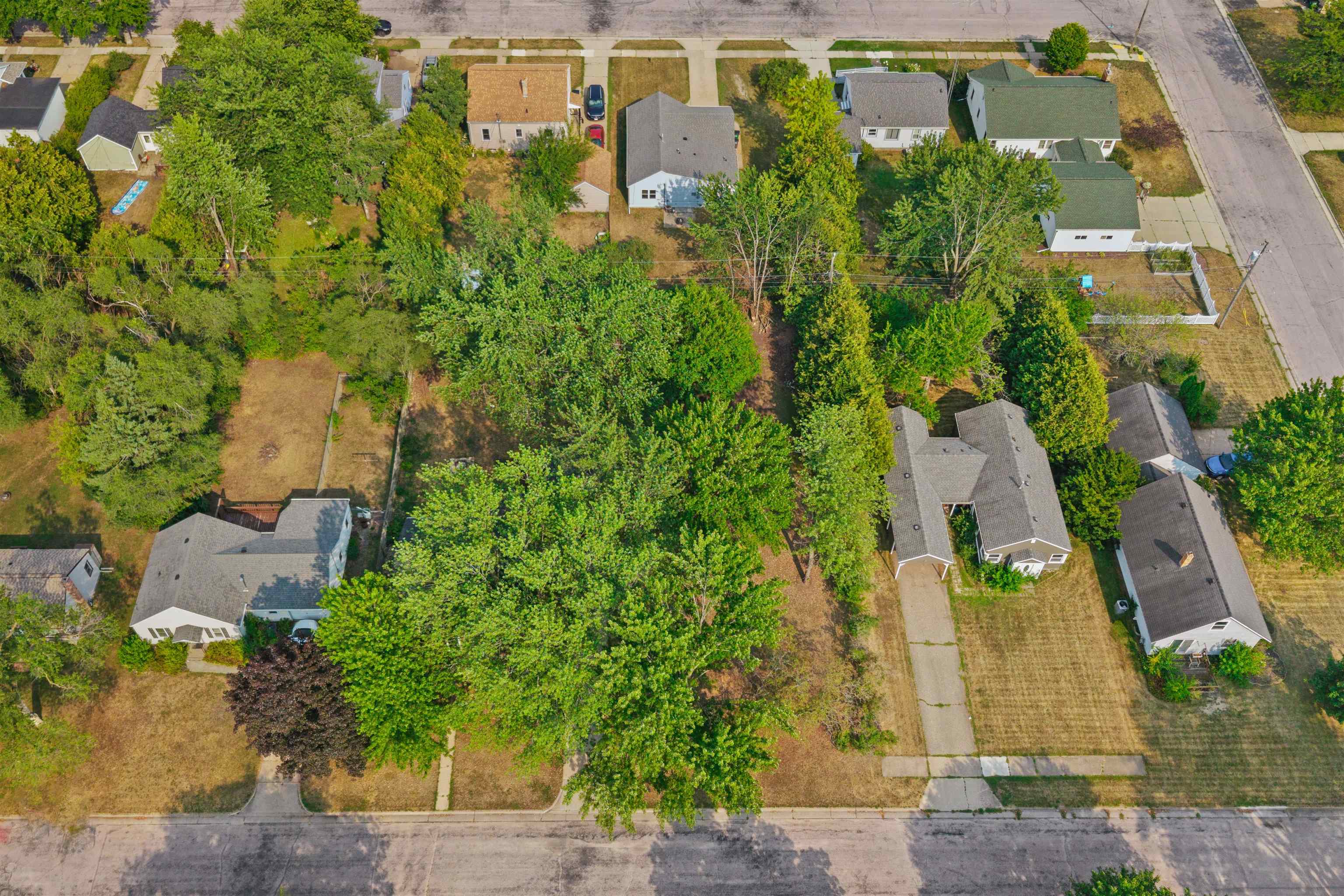 1211 10TH STREET SOUTH, Wisconsin Rapids, Wisconsin 54494, 2 Bedrooms Bedrooms, ,1 BathroomBathrooms,Residential,For Sale,1211 10TH STREET SOUTH,22603937