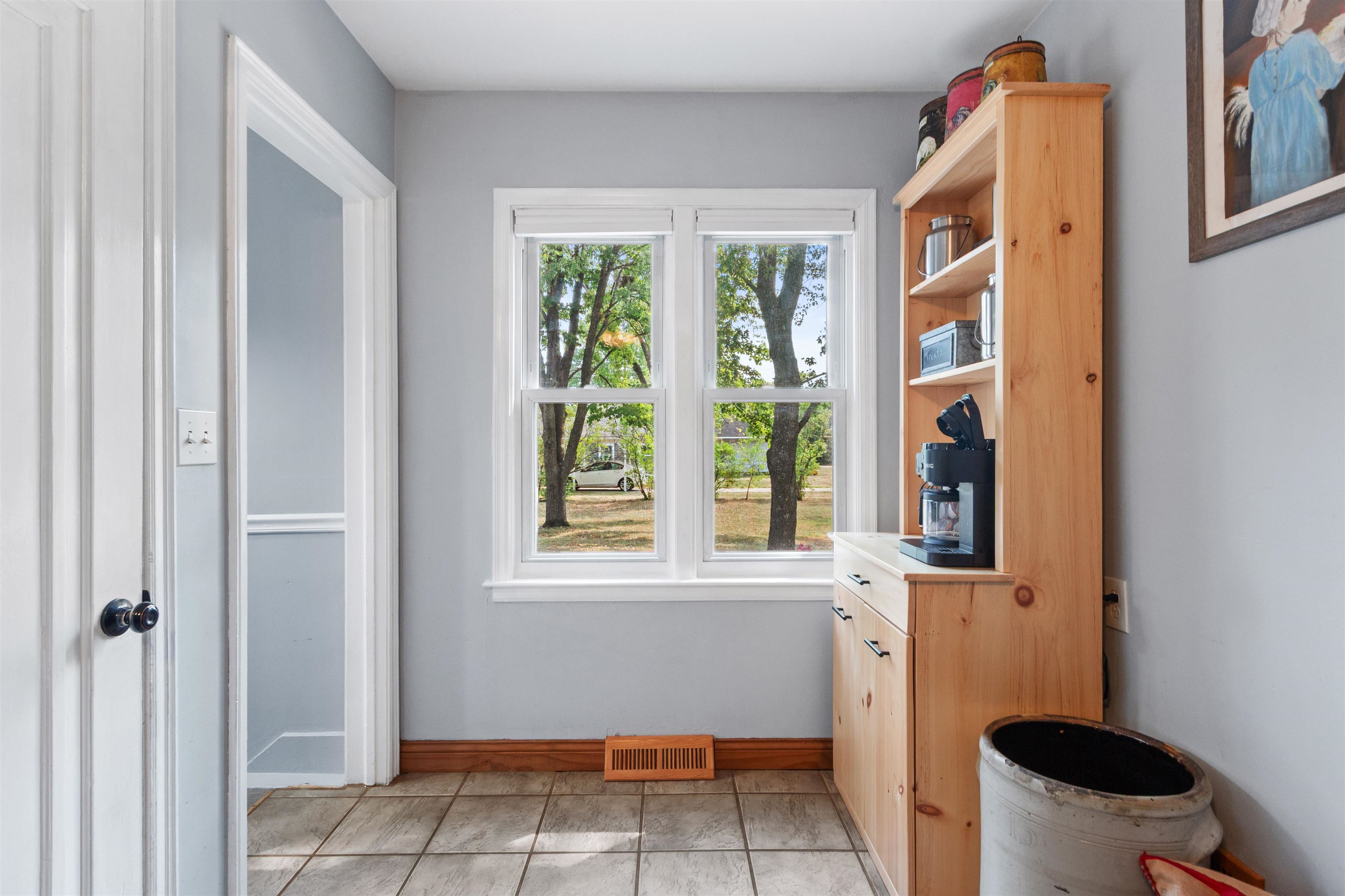 1211 10TH STREET SOUTH, Wisconsin Rapids, Wisconsin 54494, 2 Bedrooms Bedrooms, ,1 BathroomBathrooms,Residential,For Sale,1211 10TH STREET SOUTH,22603937