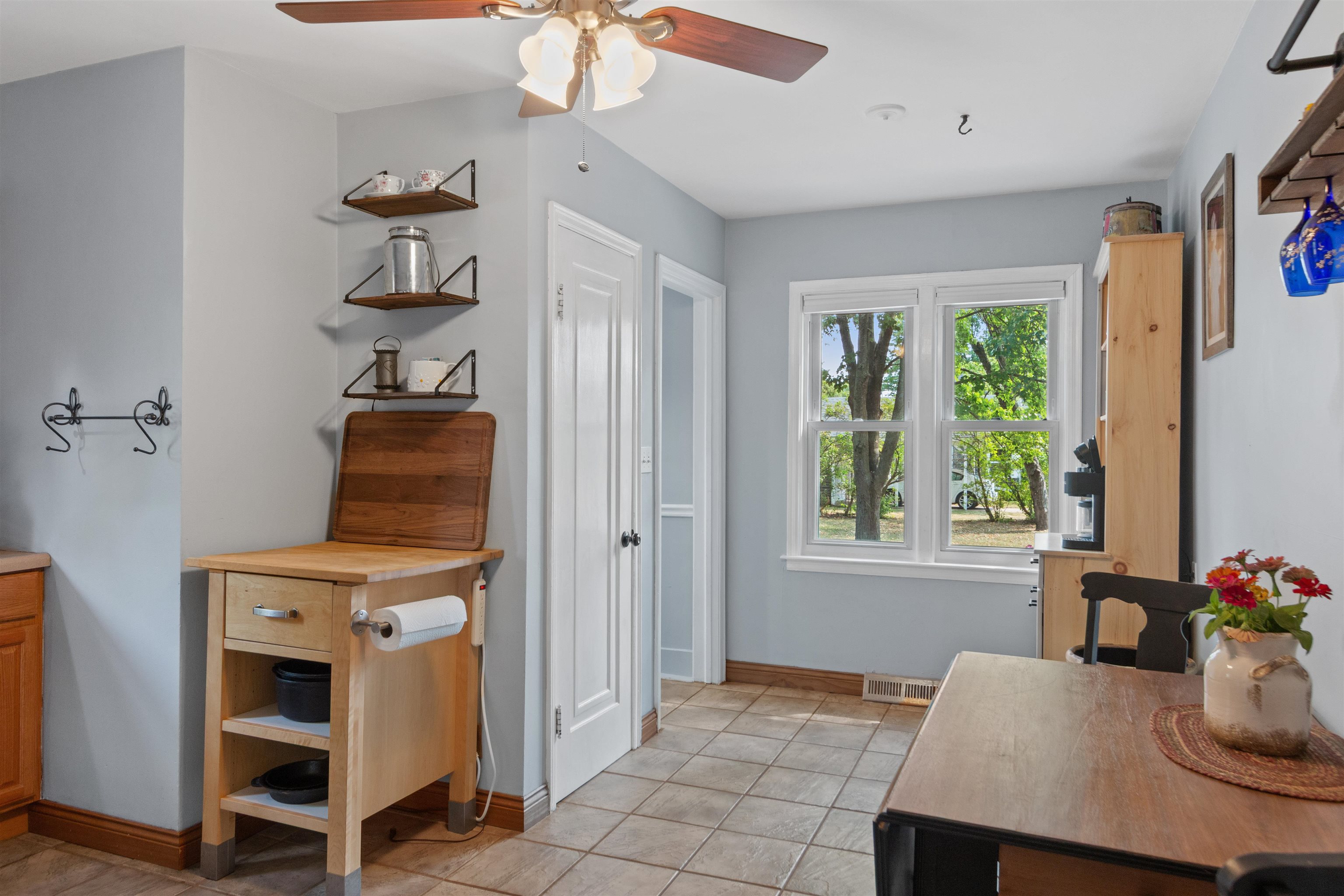 1211 10TH STREET SOUTH, Wisconsin Rapids, Wisconsin 54494, 2 Bedrooms Bedrooms, ,1 BathroomBathrooms,Residential,For Sale,1211 10TH STREET SOUTH,22603937