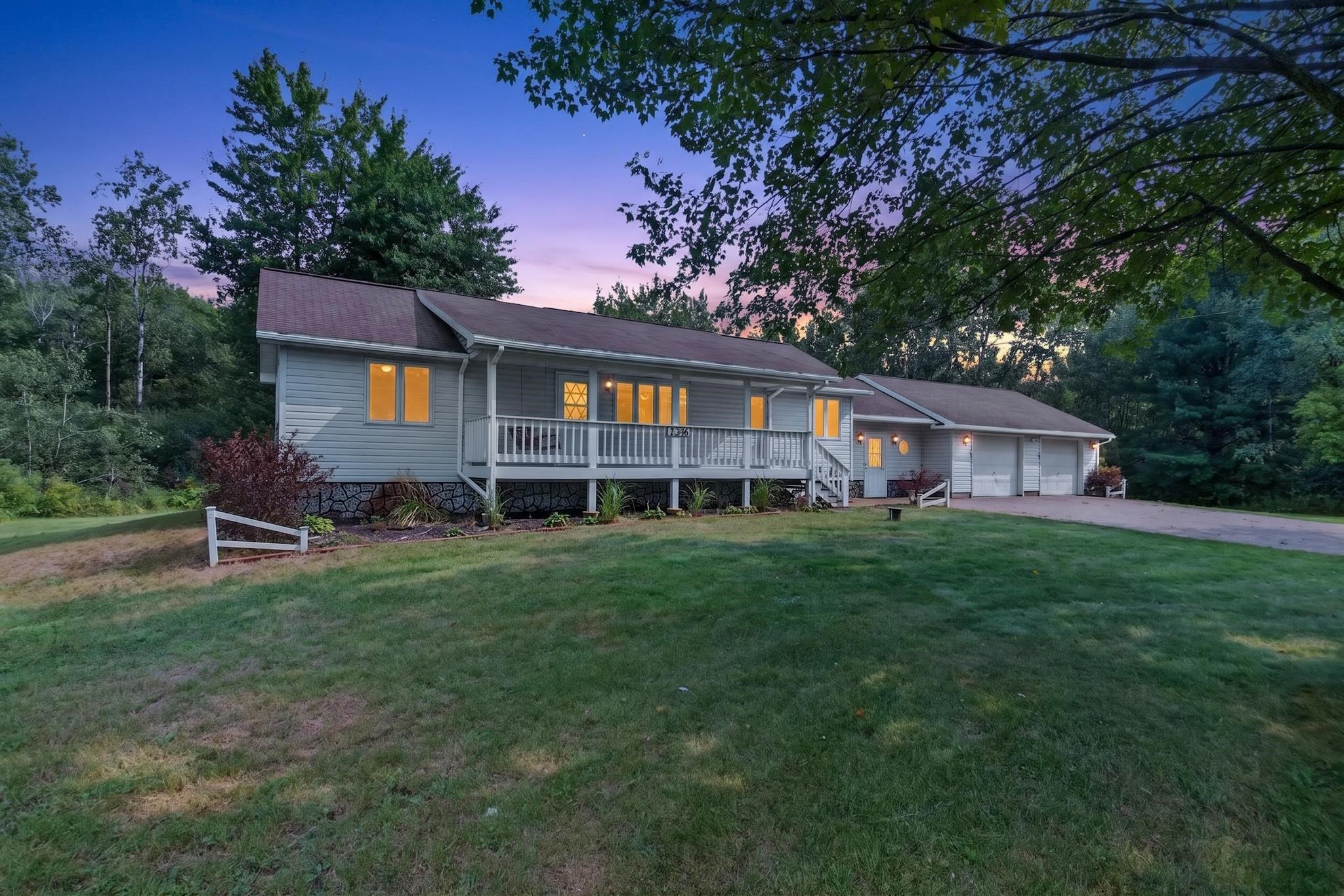 1736 GREENFIELD AVENUE, Wisconsin Rapids, Wisconsin 54495, 3 Bedrooms Bedrooms, ,1 BathroomBathrooms,Residential,For Sale,1736 GREENFIELD AVENUE,22603938