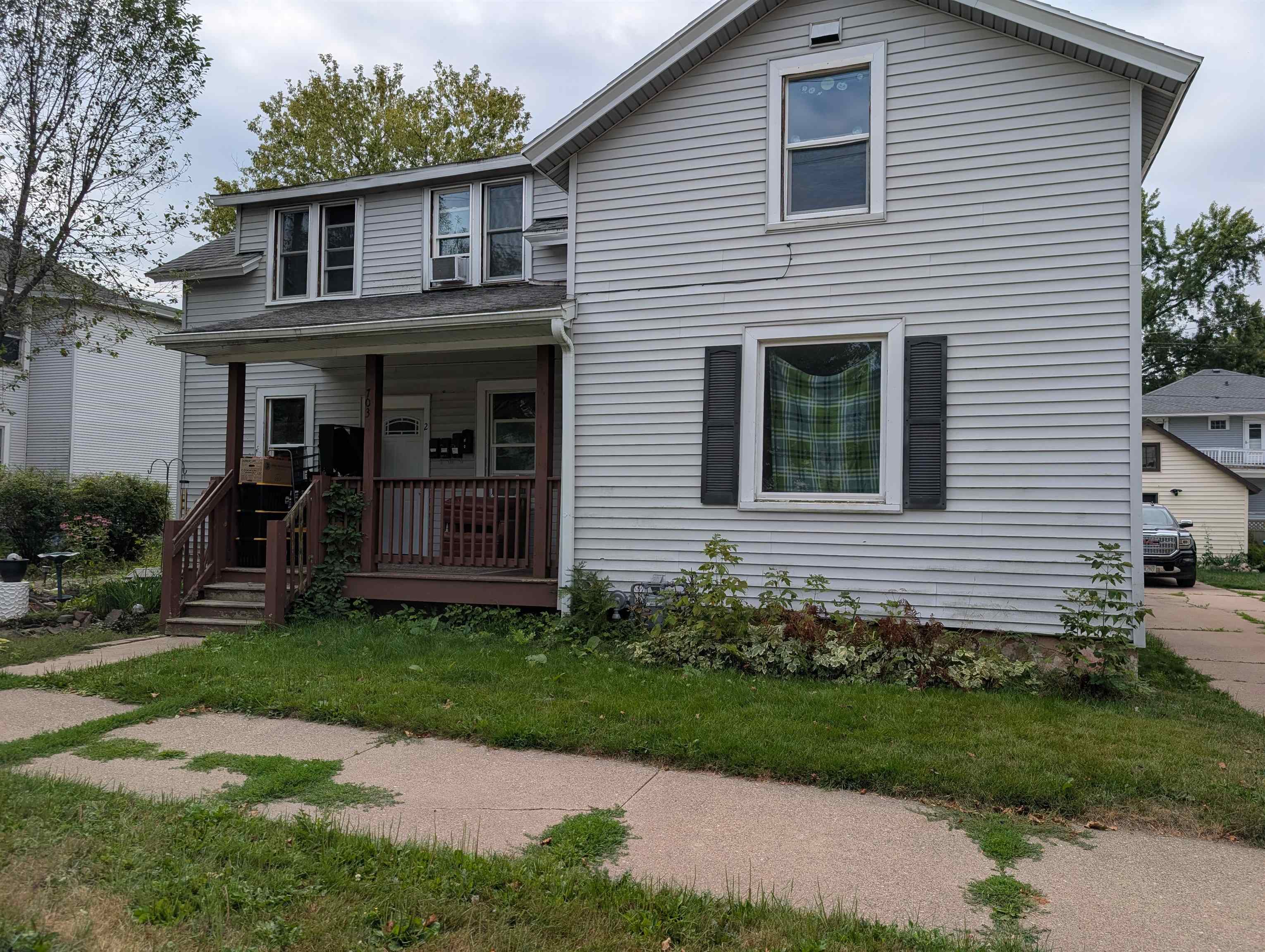 703 HENRIETTA STREET, Wausau, Wisconsin 54403, 1 Bedroom Bedrooms, ,1 BathroomBathrooms,Multi-family,For Sale,703 HENRIETTA STREET,22603941
