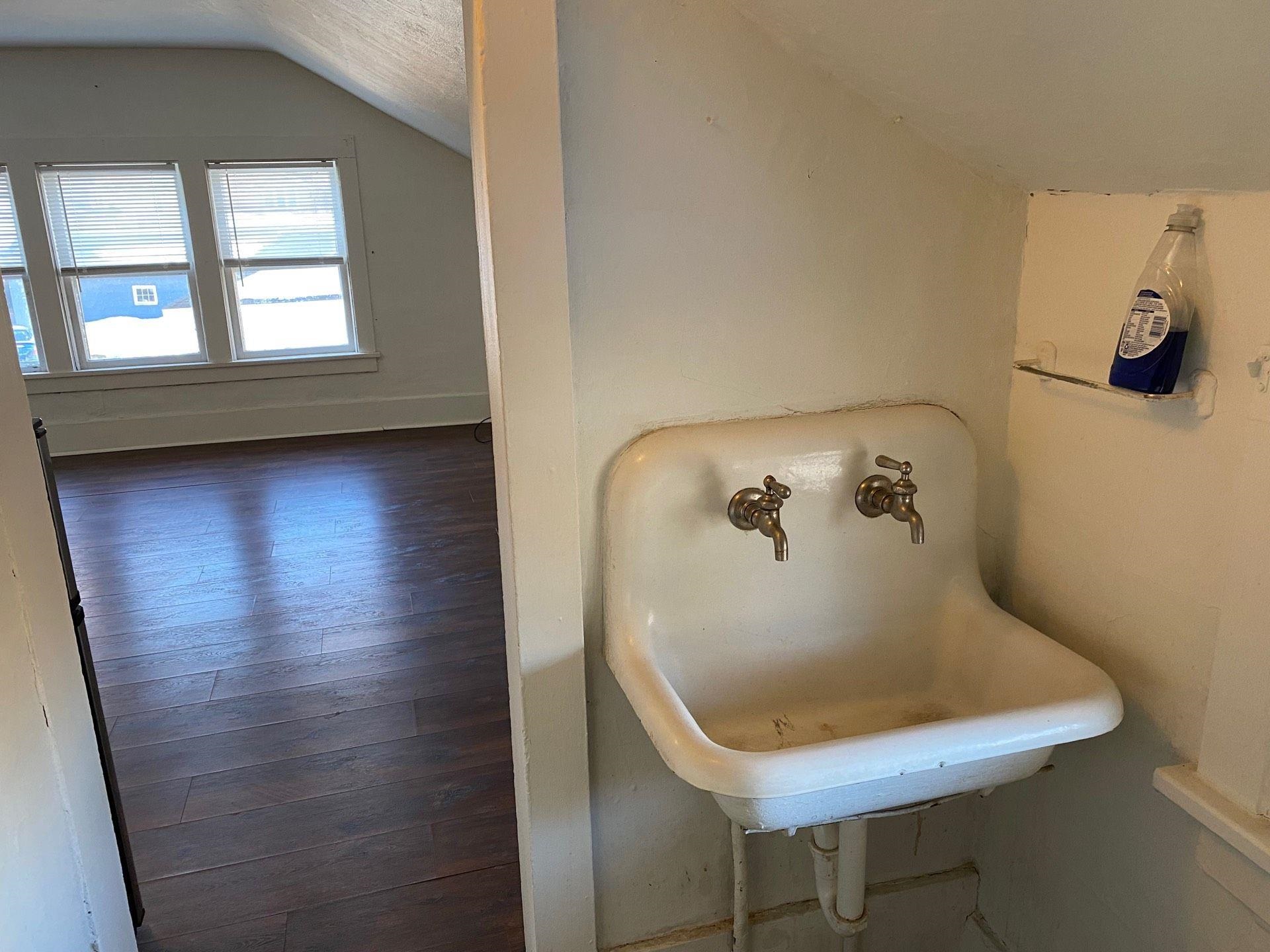 703 HENRIETTA STREET, Wausau, Wisconsin 54403, 1 Bedroom Bedrooms, ,1 BathroomBathrooms,Multi-family,For Sale,703 HENRIETTA STREET,22603941