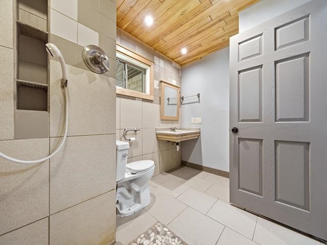 900 S ADAMS AVENUE, Marshfield, Wisconsin 54449, 4 Bedrooms Bedrooms, ,3 BathroomsBathrooms,Residential,For Sale,900 S ADAMS AVENUE,22603942