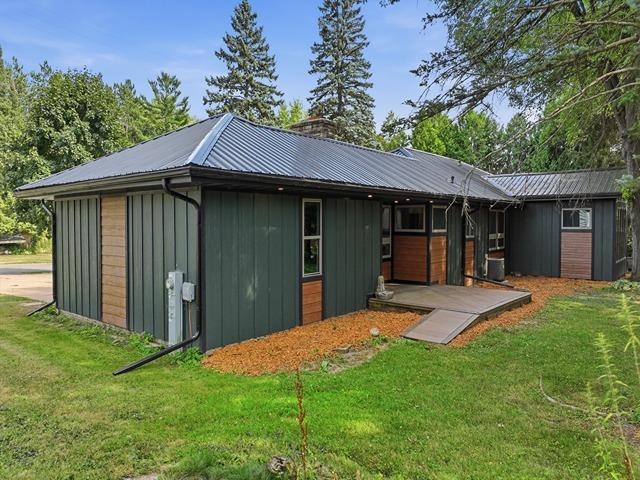 900 S ADAMS AVENUE, Marshfield, Wisconsin 54449, 4 Bedrooms Bedrooms, ,3 BathroomsBathrooms,Residential,For Sale,900 S ADAMS AVENUE,22603942