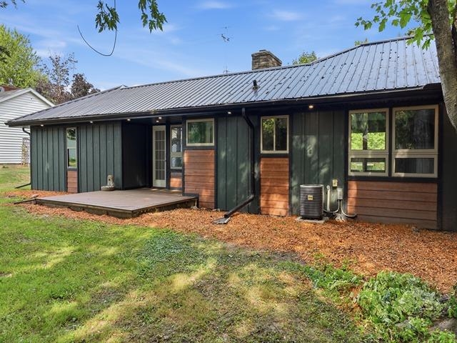 900 S ADAMS AVENUE, Marshfield, Wisconsin 54449, 4 Bedrooms Bedrooms, ,3 BathroomsBathrooms,Residential,For Sale,900 S ADAMS AVENUE,22603942
