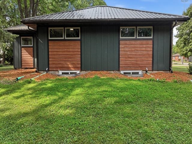 900 S ADAMS AVENUE, Marshfield, Wisconsin 54449, 4 Bedrooms Bedrooms, ,3 BathroomsBathrooms,Residential,For Sale,900 S ADAMS AVENUE,22603942