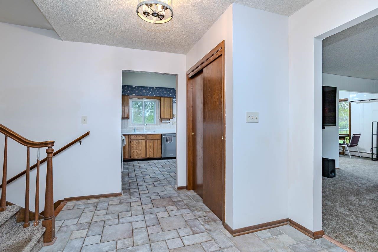 707 COUNTRY CLUB ROAD, Schofield, Wisconsin 54476, 3 Bedrooms Bedrooms, ,2 BathroomsBathrooms,Residential,For Sale,707 COUNTRY CLUB ROAD,22603944