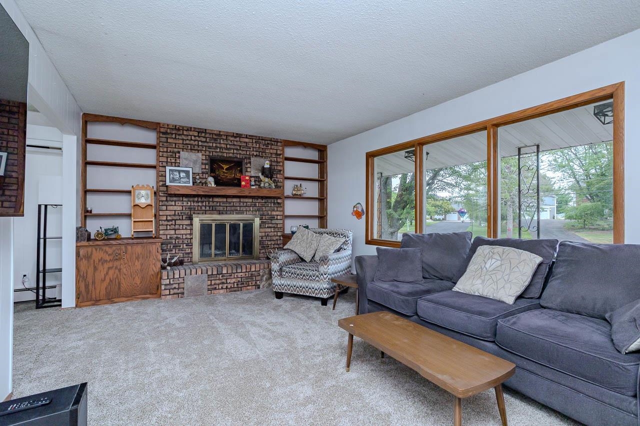 707 COUNTRY CLUB ROAD, Schofield, Wisconsin 54476, 3 Bedrooms Bedrooms, ,2 BathroomsBathrooms,Residential,For Sale,707 COUNTRY CLUB ROAD,22603944