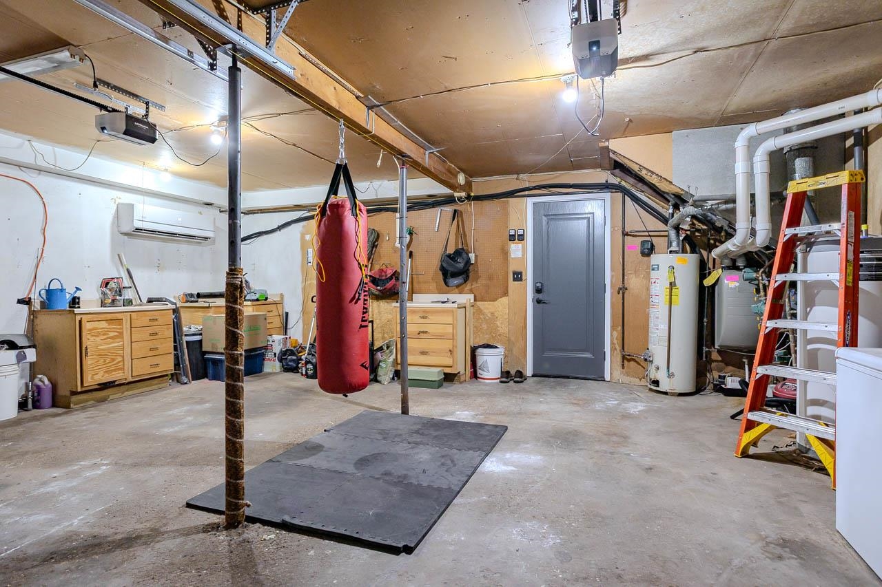 707 COUNTRY CLUB ROAD, Schofield, Wisconsin 54476, 3 Bedrooms Bedrooms, ,2 BathroomsBathrooms,Residential,For Sale,707 COUNTRY CLUB ROAD,22603944