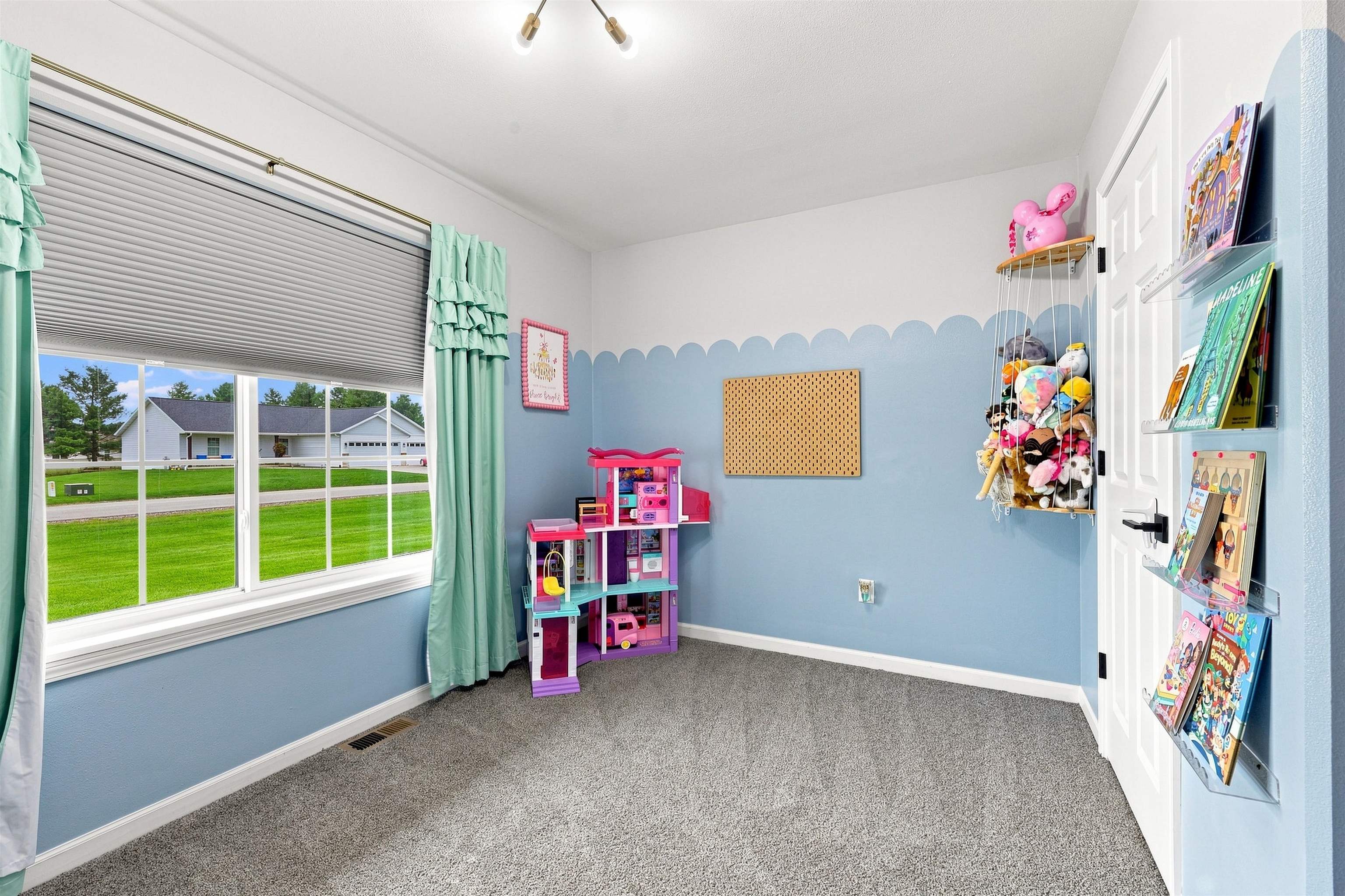 4390 LANDCASTER ROAD, Plover, Wisconsin 54467, 5 Bedrooms Bedrooms, ,3 BathroomsBathrooms,Residential,For Sale,4390 LANDCASTER ROAD,22603950