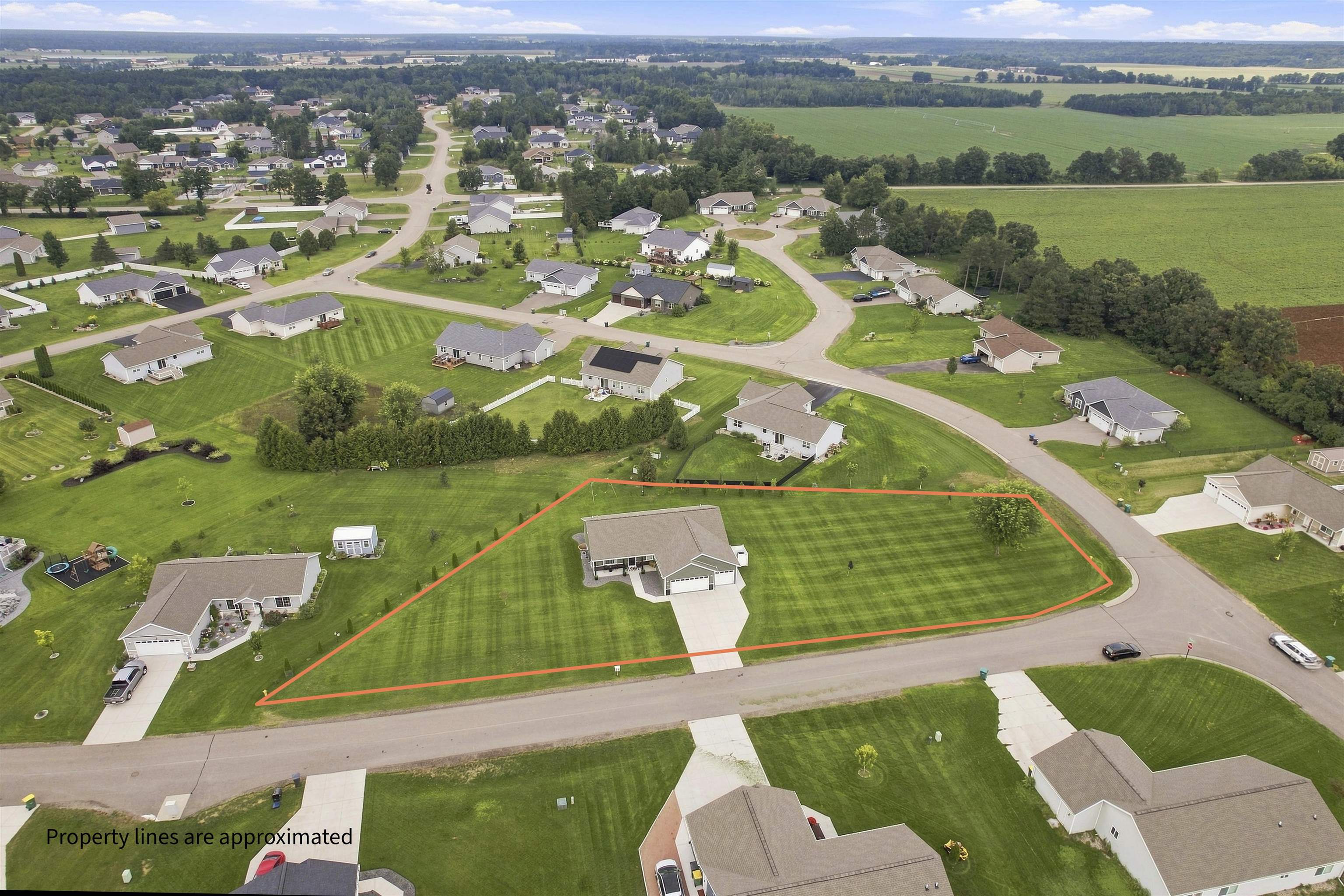 4390 LANDCASTER ROAD, Plover, Wisconsin 54467, 5 Bedrooms Bedrooms, ,3 BathroomsBathrooms,Residential,For Sale,4390 LANDCASTER ROAD,22603950