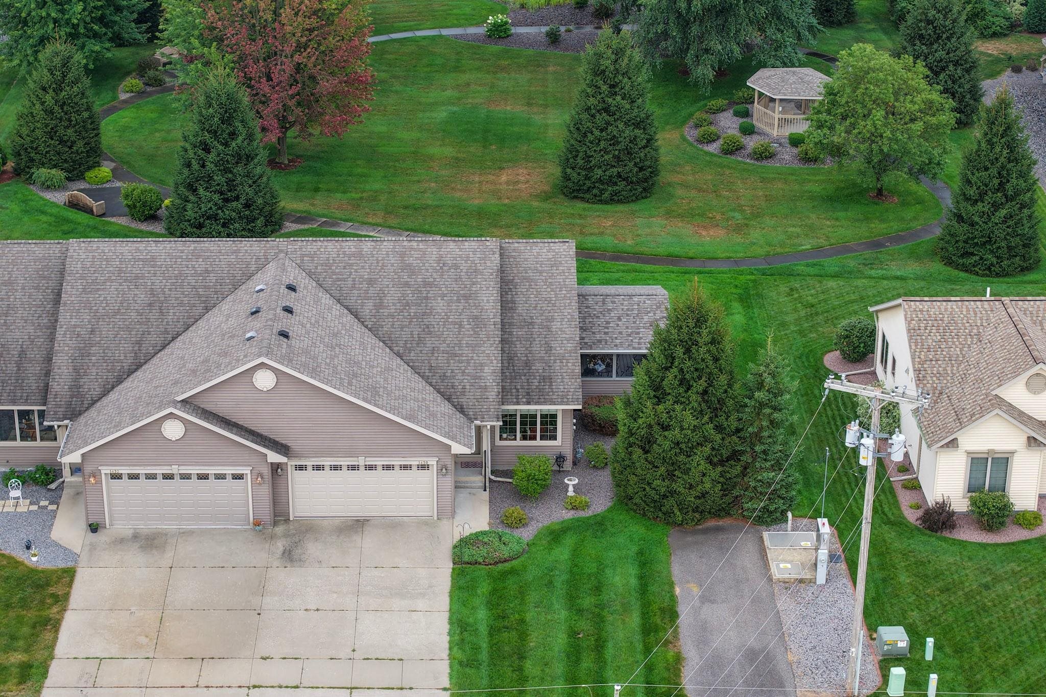 1430 WHITROCK AVENUE, Wisconsin Rapids, Wisconsin 54494, 2 Bedrooms Bedrooms, ,2 BathroomsBathrooms,Residential,For Sale,1430 WHITROCK AVENUE,22603957