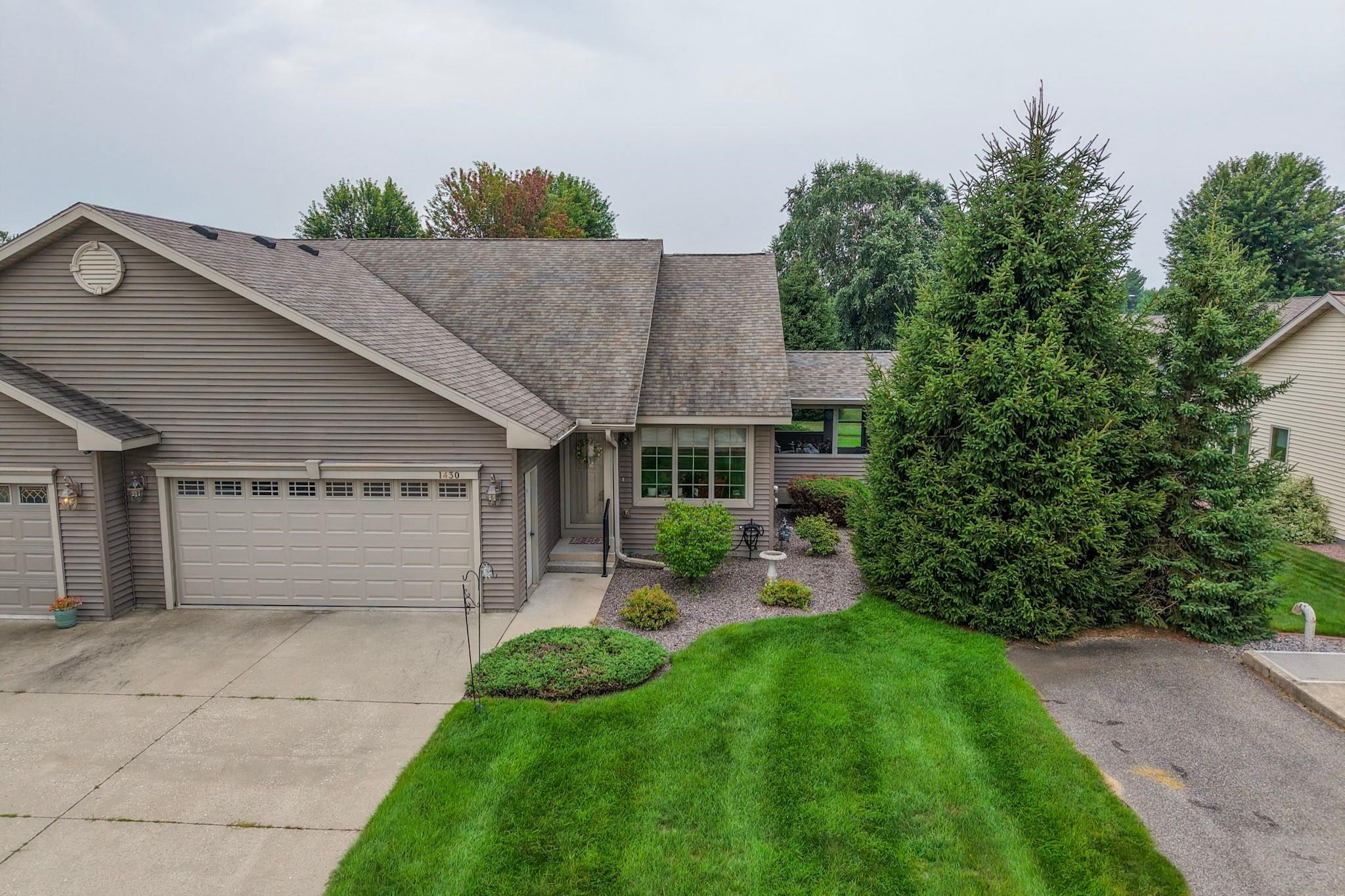 1430 WHITROCK AVENUE, Wisconsin Rapids, Wisconsin 54494, 2 Bedrooms Bedrooms, ,2 BathroomsBathrooms,Residential,For Sale,1430 WHITROCK AVENUE,22603957