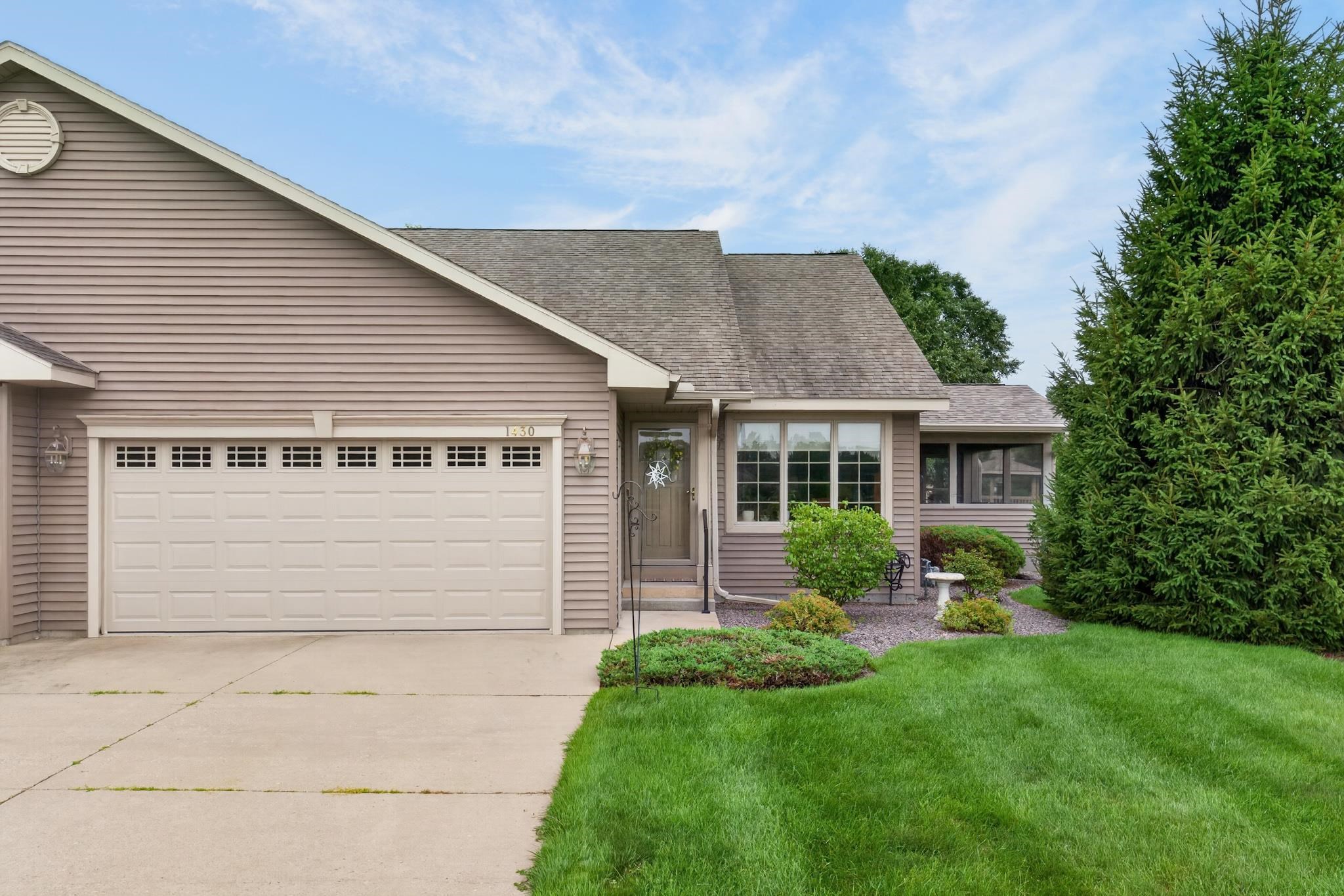 1430 WHITROCK AVENUE, Wisconsin Rapids, Wisconsin 54494, 2 Bedrooms Bedrooms, ,2 BathroomsBathrooms,Residential,For Sale,1430 WHITROCK AVENUE,22603957