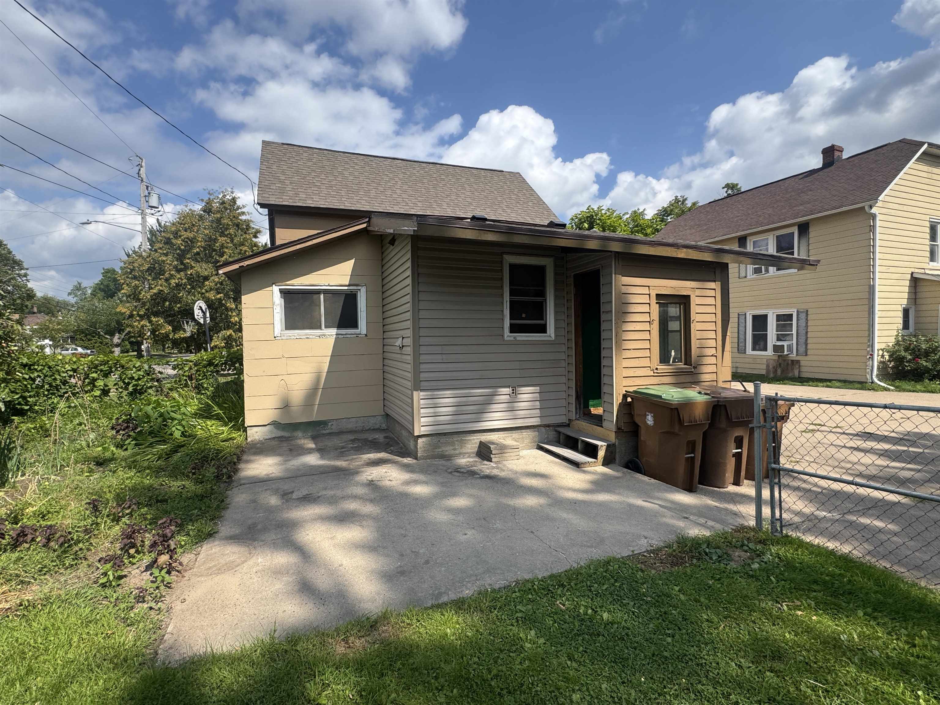 2100 PRAIRIE STREET, Stevens Point, Wisconsin 54481, 4 Bedrooms Bedrooms, ,1 BathroomBathrooms,Residential,For Sale,2100 PRAIRIE STREET,22603958