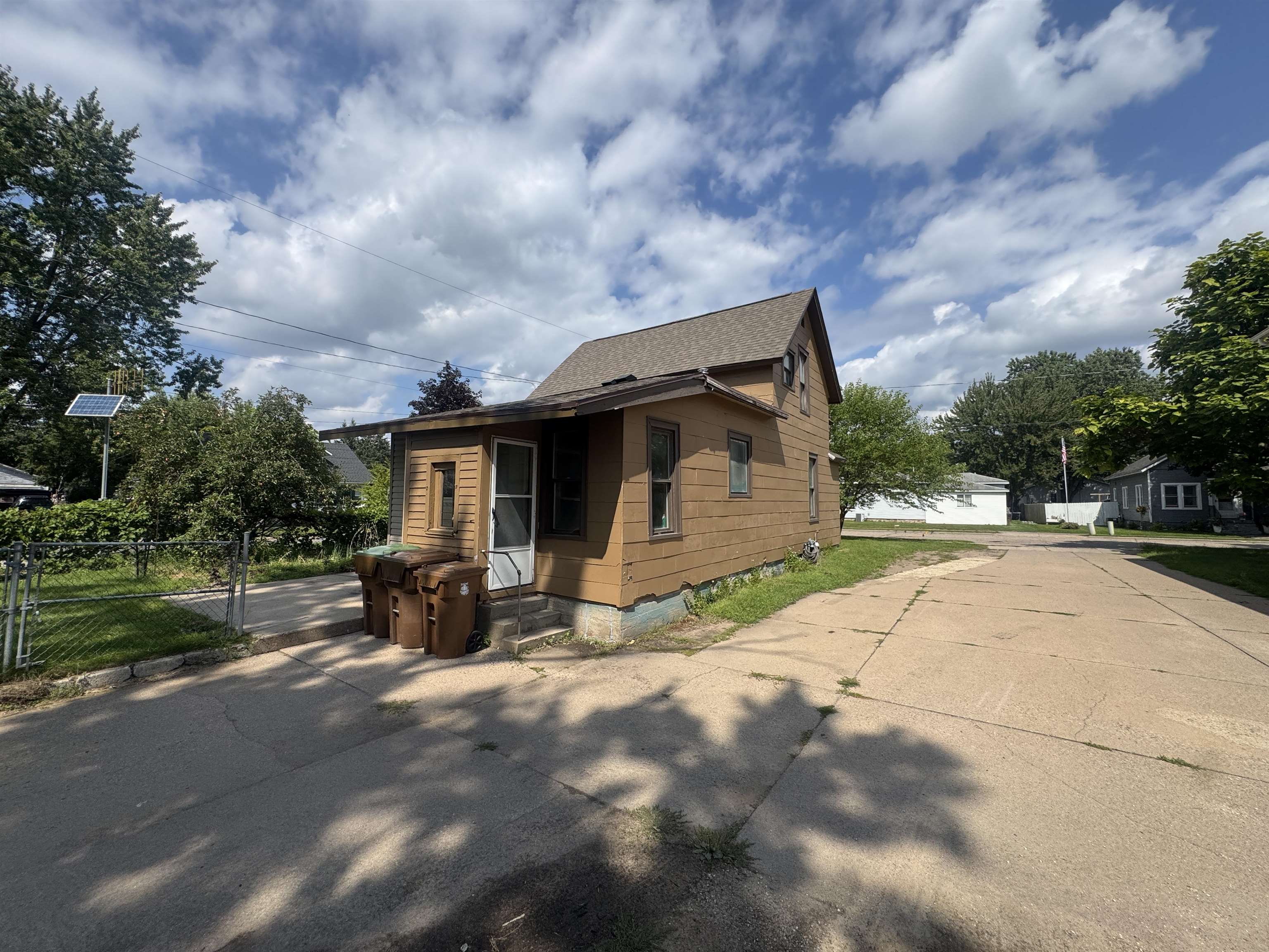 2100 PRAIRIE STREET, Stevens Point, Wisconsin 54481, 4 Bedrooms Bedrooms, ,1 BathroomBathrooms,Residential,For Sale,2100 PRAIRIE STREET,22603958