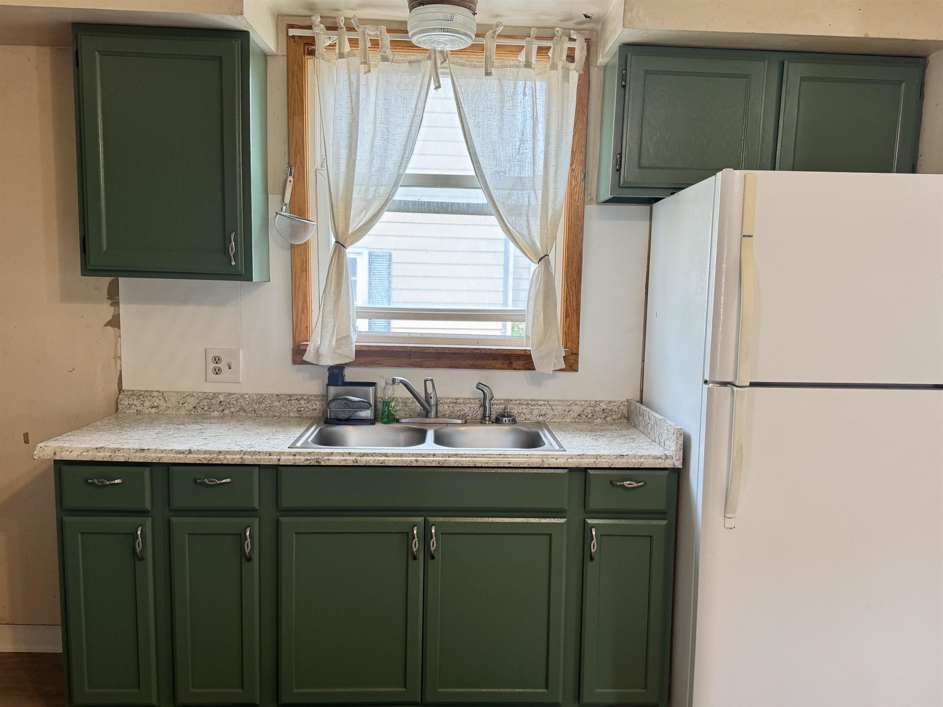 2100 PRAIRIE STREET, Stevens Point, Wisconsin 54481, 4 Bedrooms Bedrooms, ,1 BathroomBathrooms,Residential,For Sale,2100 PRAIRIE STREET,22603958