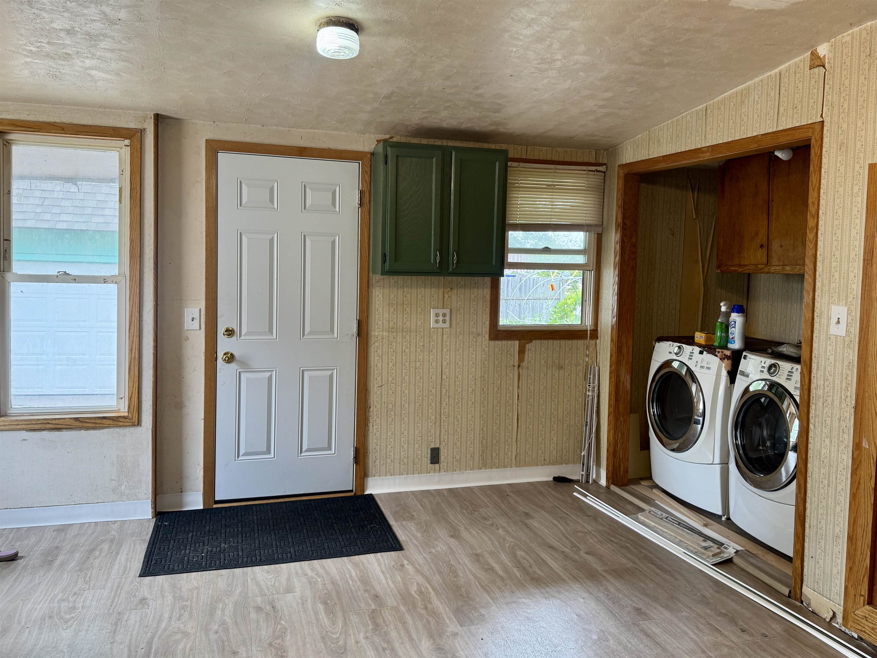 2100 PRAIRIE STREET, Stevens Point, Wisconsin 54481, 4 Bedrooms Bedrooms, ,1 BathroomBathrooms,Residential,For Sale,2100 PRAIRIE STREET,22603958