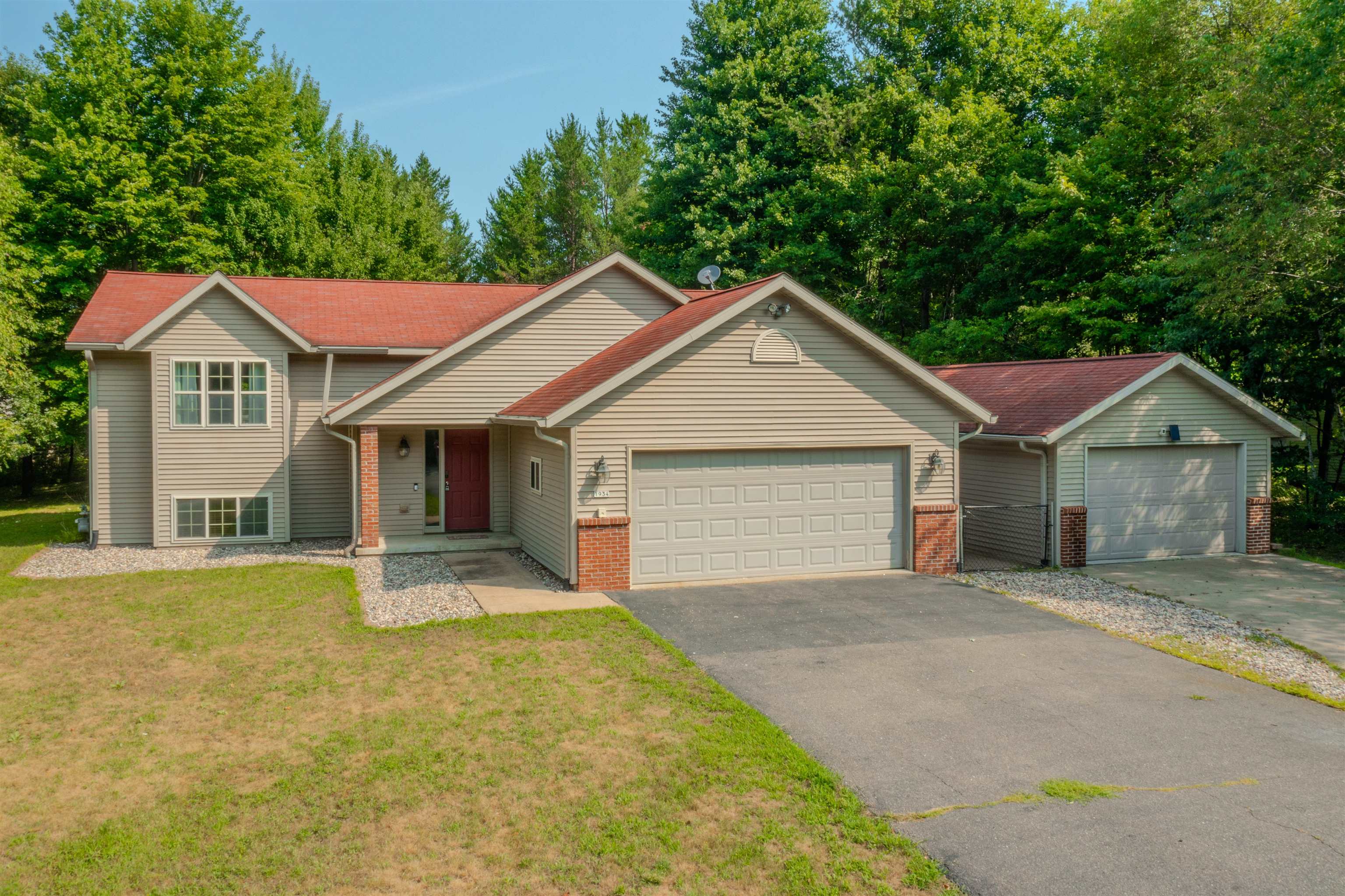 1934 FORSYTH ROAD, Kronenwetter, Wisconsin 54455, 3 Bedrooms Bedrooms, ,2 BathroomsBathrooms,Residential,For Sale,1934 FORSYTH ROAD,22603960