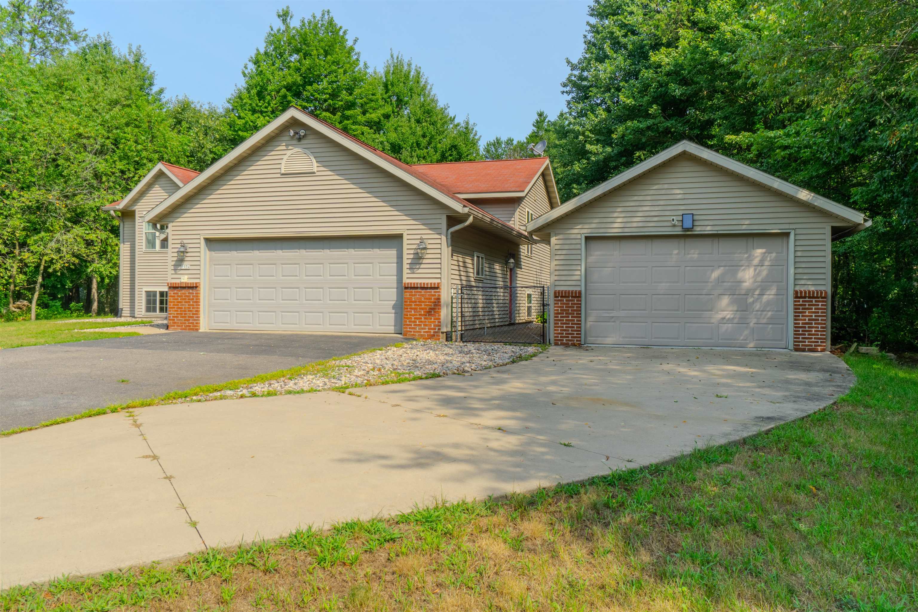 1934 FORSYTH ROAD, Kronenwetter, Wisconsin 54455, 3 Bedrooms Bedrooms, ,2 BathroomsBathrooms,Residential,For Sale,1934 FORSYTH ROAD,22603960
